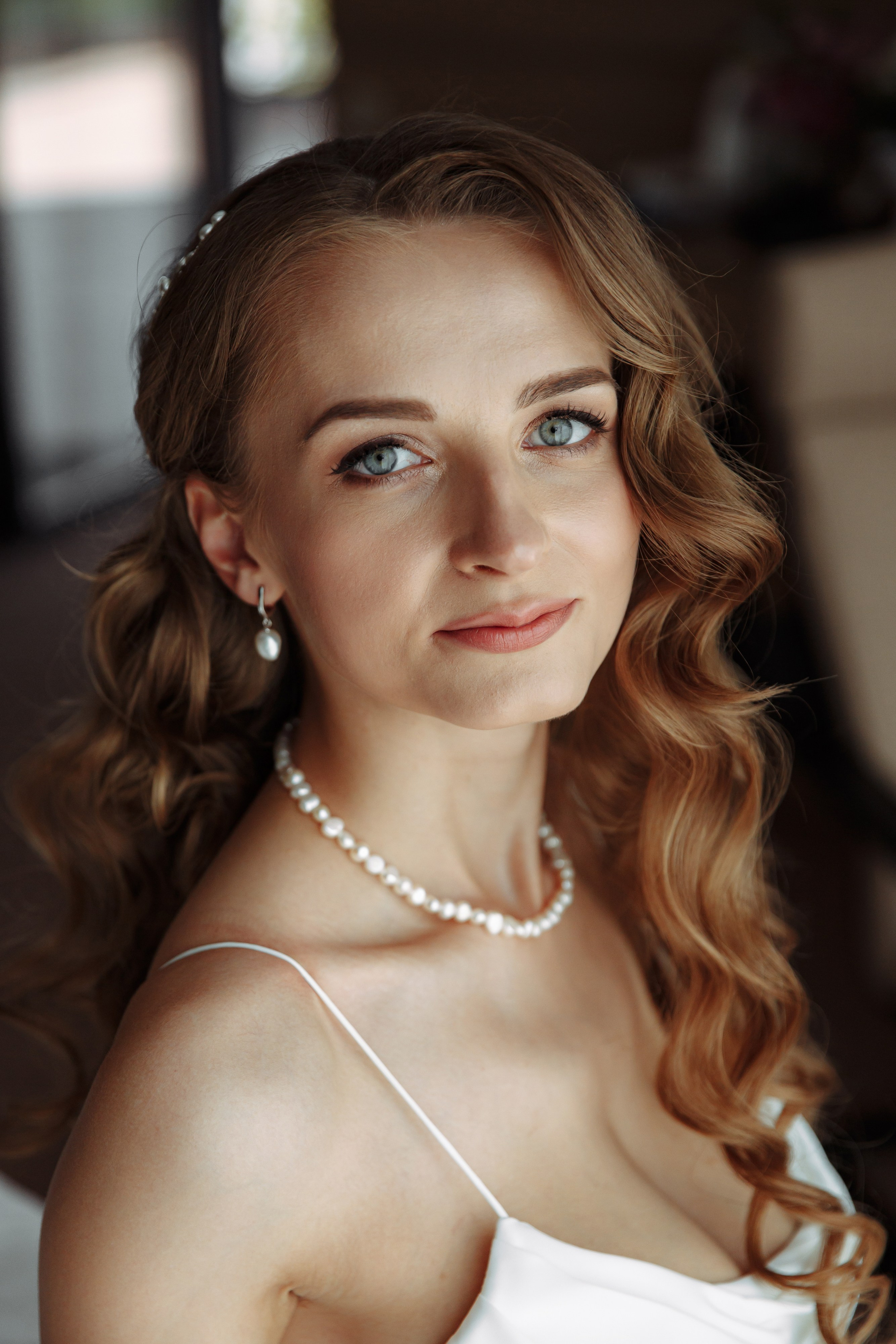 Свадебная фотосессия с кабриолетом и в загородном клубе Artiland. Свадебный фотограф Москва и МО Сергей Киржаев