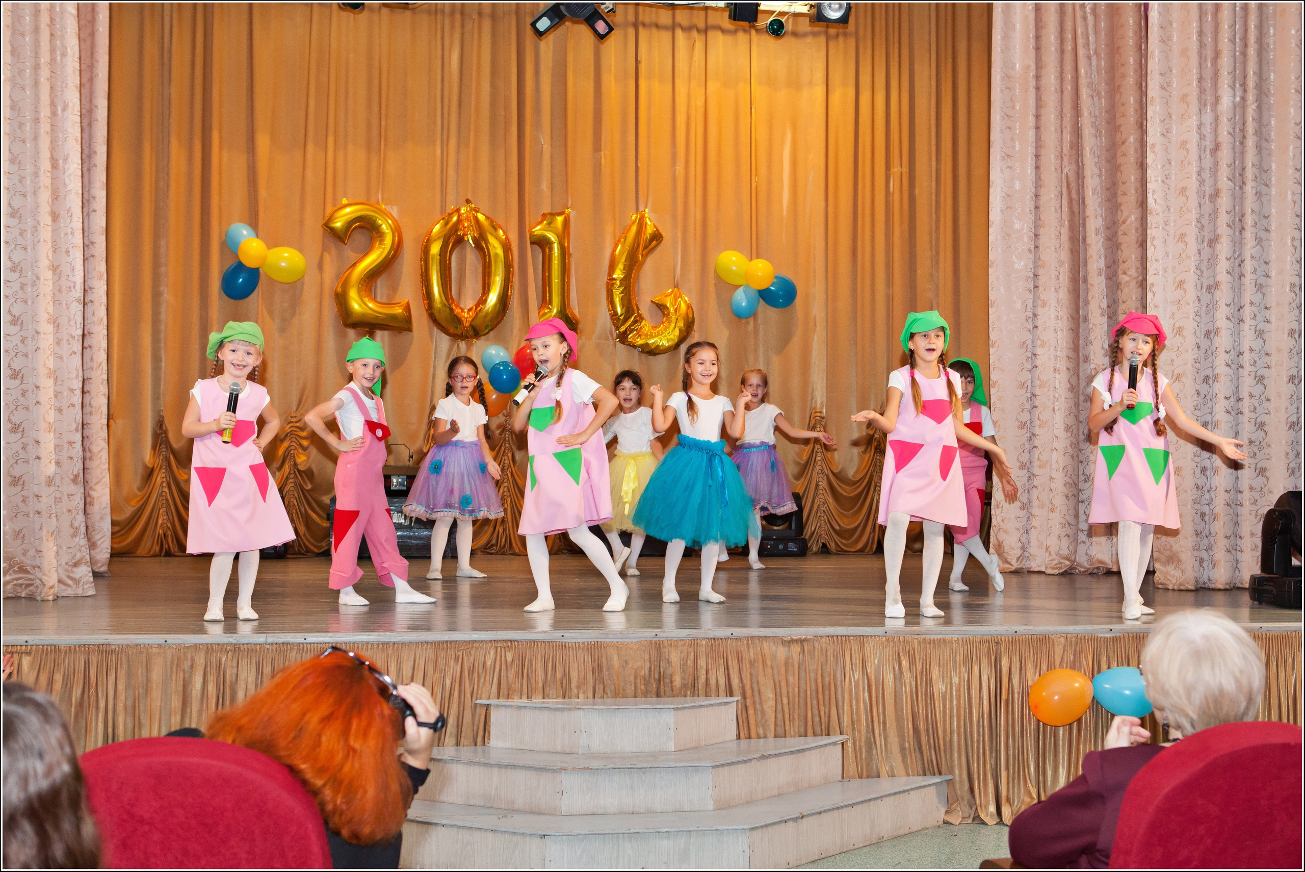 Выступление коллектива Дежавю. Фото и видео Москва, Московский. Свадебный фотограф, видеограф, фотосессии, видеосъемка