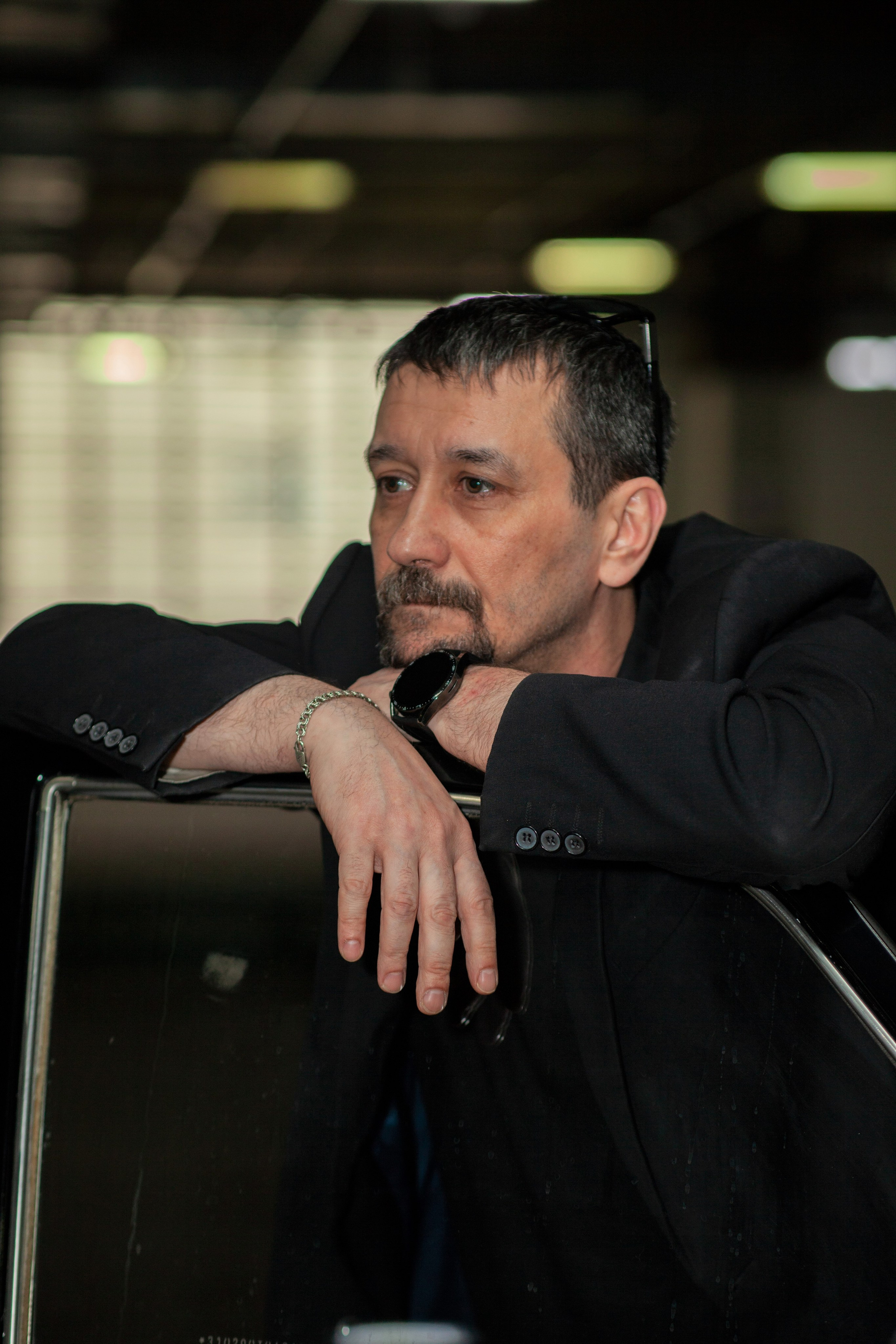 Фотосессия на парковке. Эдуард. Репортажный, семейный, свадебный, портретный фотограф