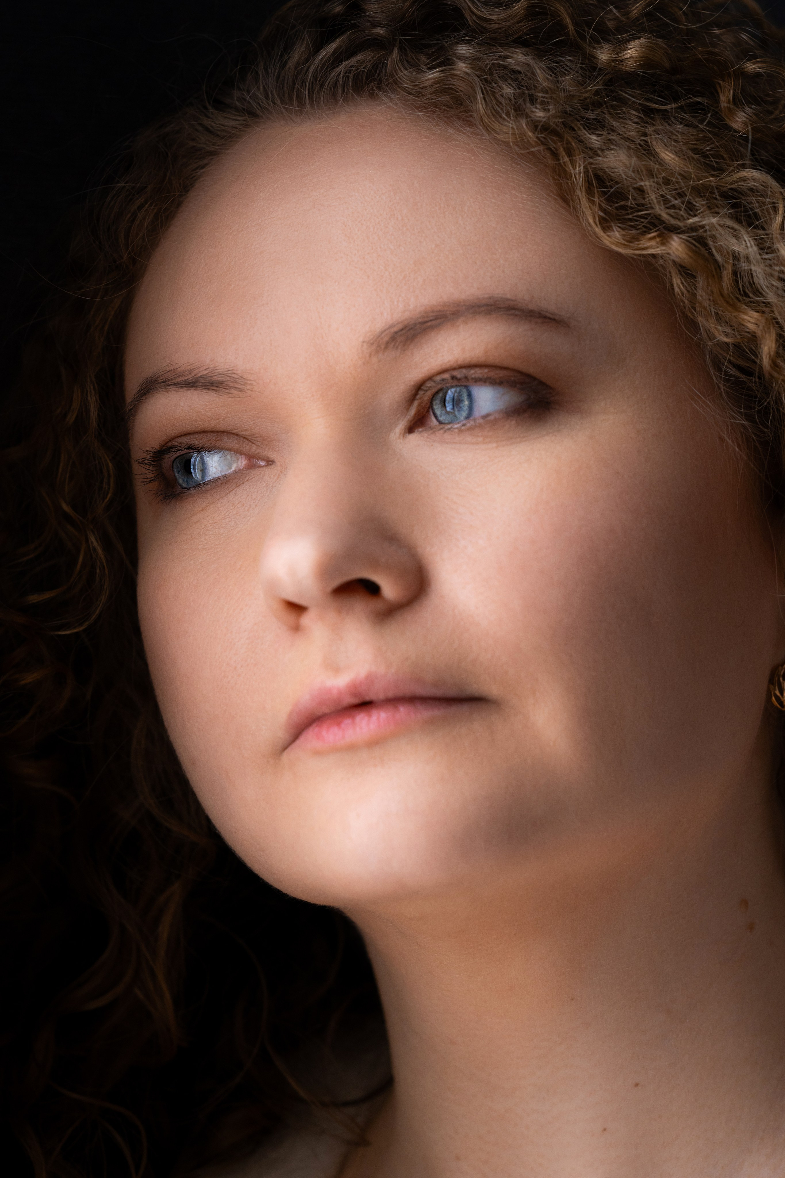 Анна. Задумчивая и прекрасная