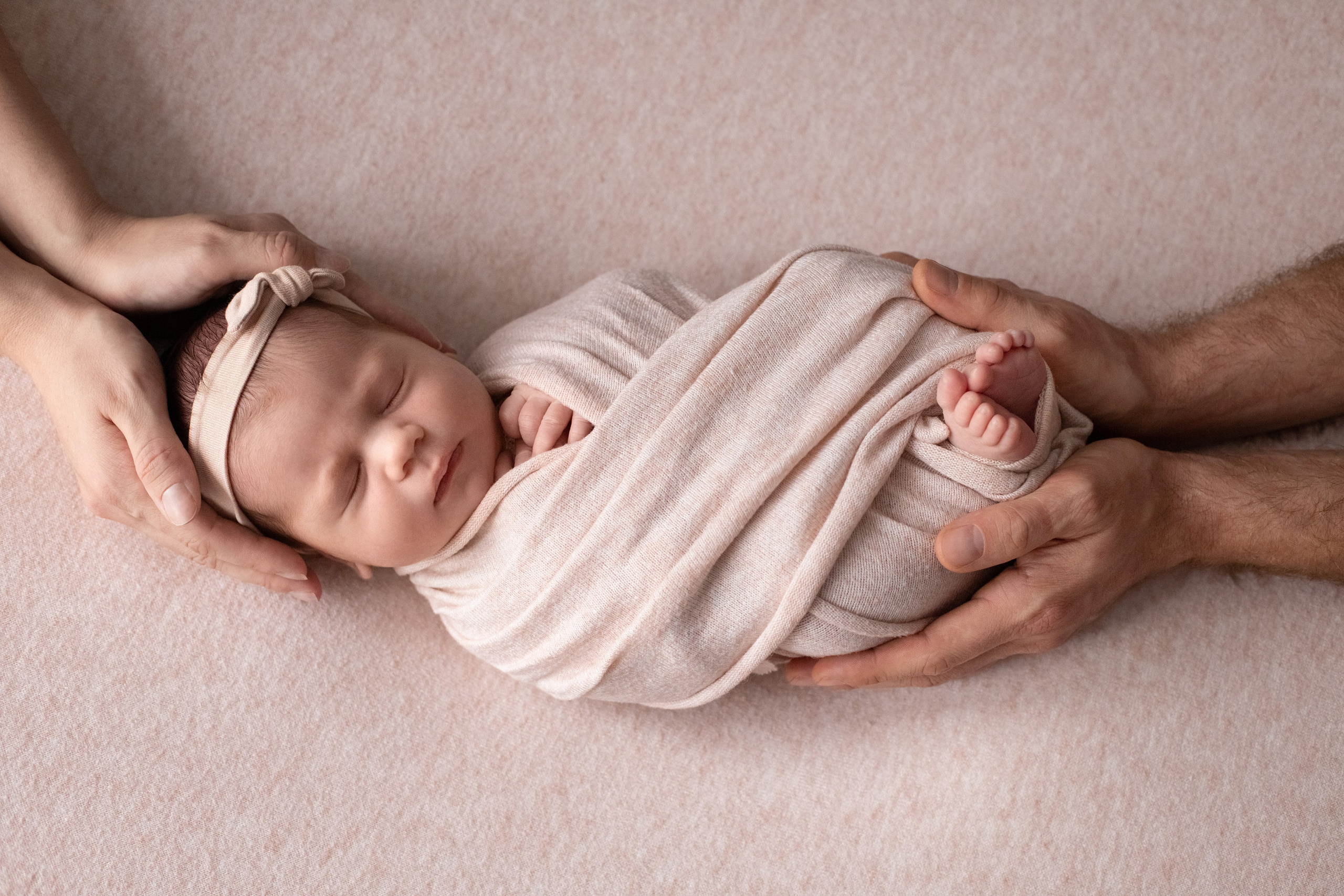 Оливия Итого. Фотограф новорожденных в Екатеринбурге Татьяна Продан