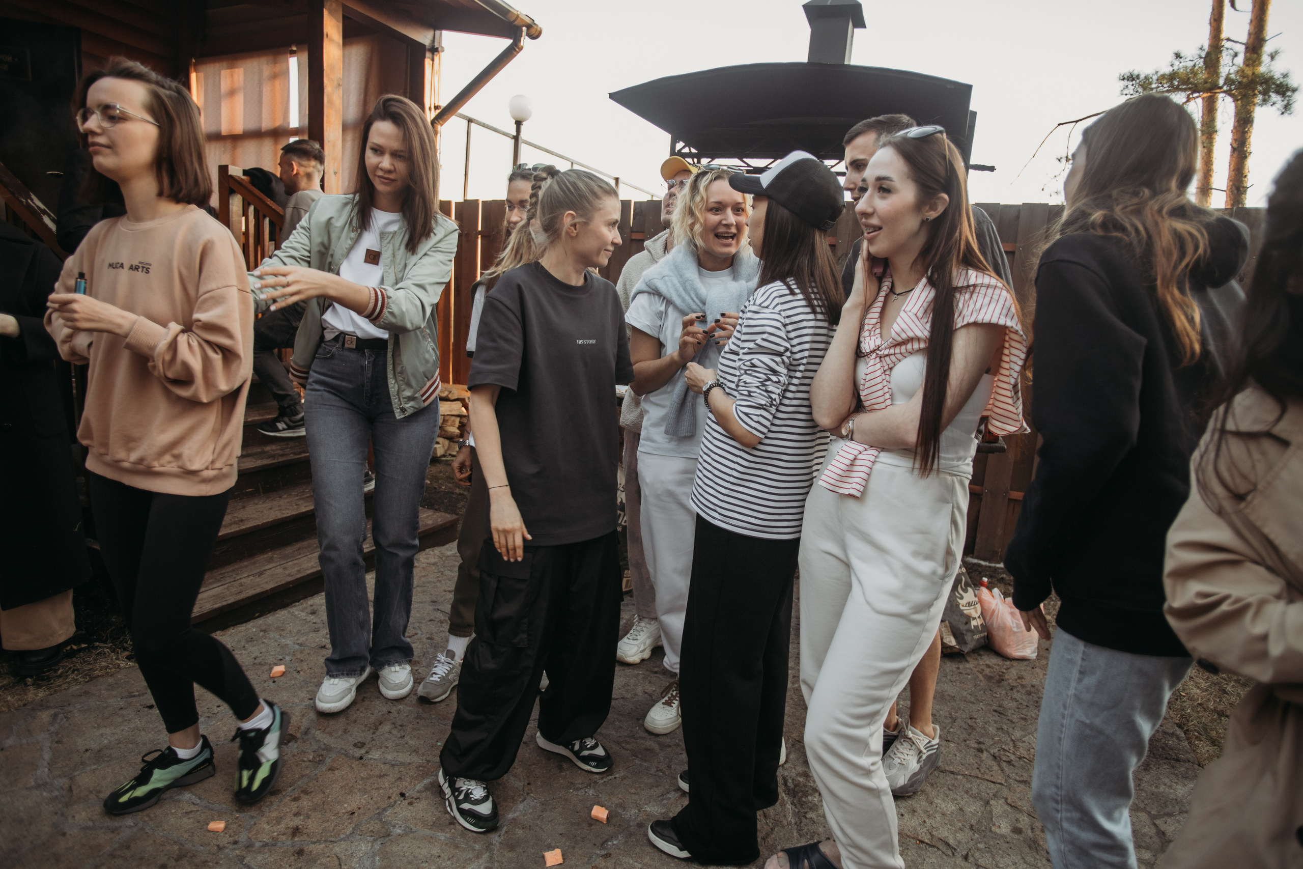 Корпоратив Muza_Arts. Венера Гайн. Репортажный фотограф  Тюмень. Обучение фотографии с 0