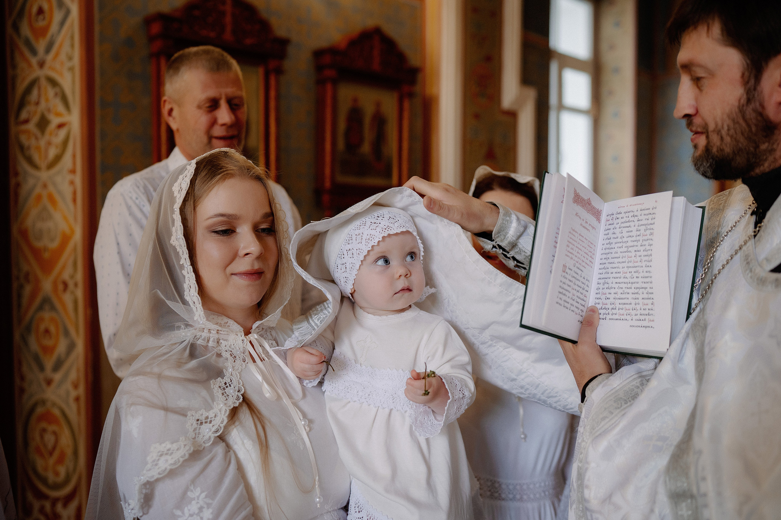 Крещение Красимиры. Фотограф на Крещение и Венчание в Красноярске Рамазанова Юлия