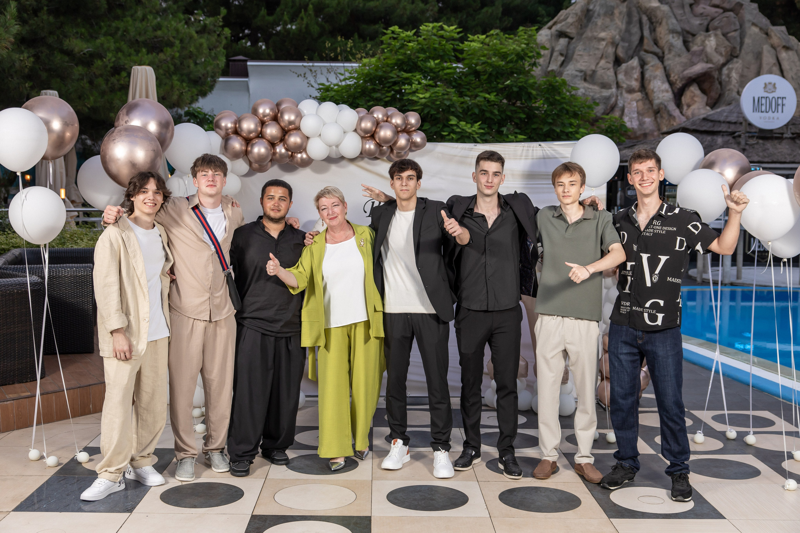 Выпускной 3 школа 25 год. Семейный и свадебный фотограф в Геленджике Михаил Шматов