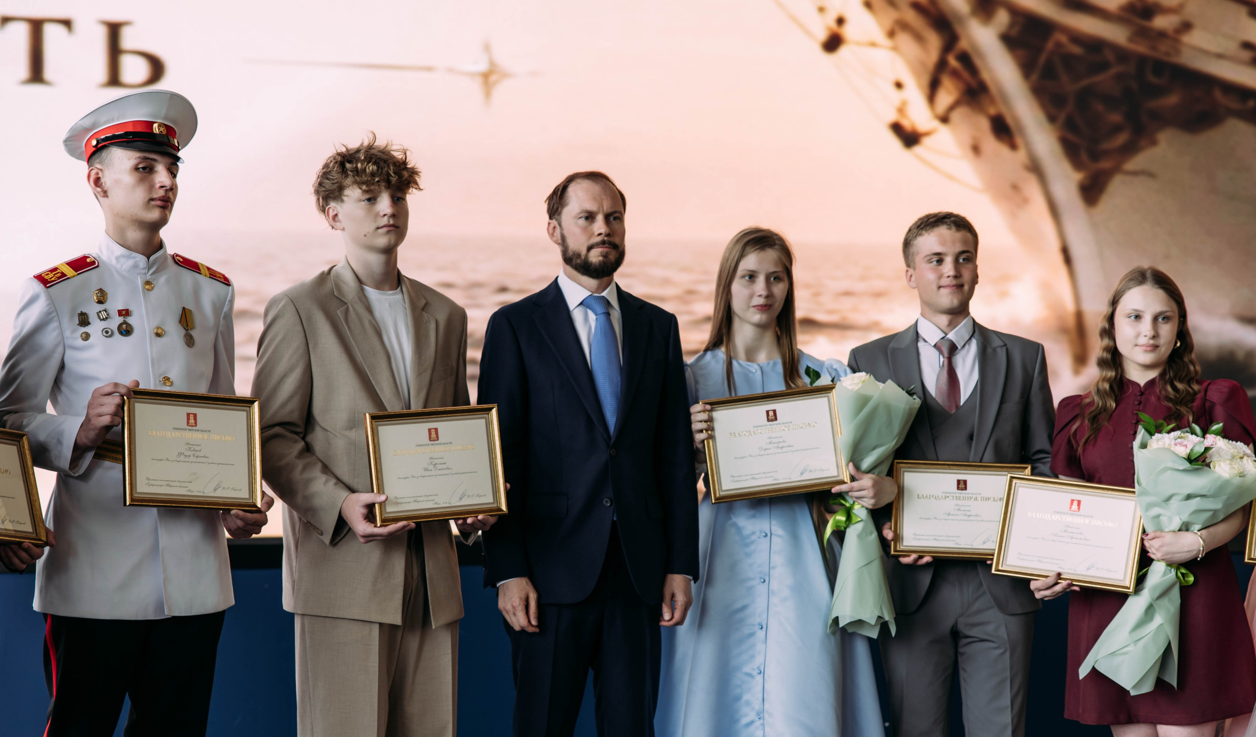 Губернаторский бал выпускников. Фотограф Марина Аблаева-Кожедуб