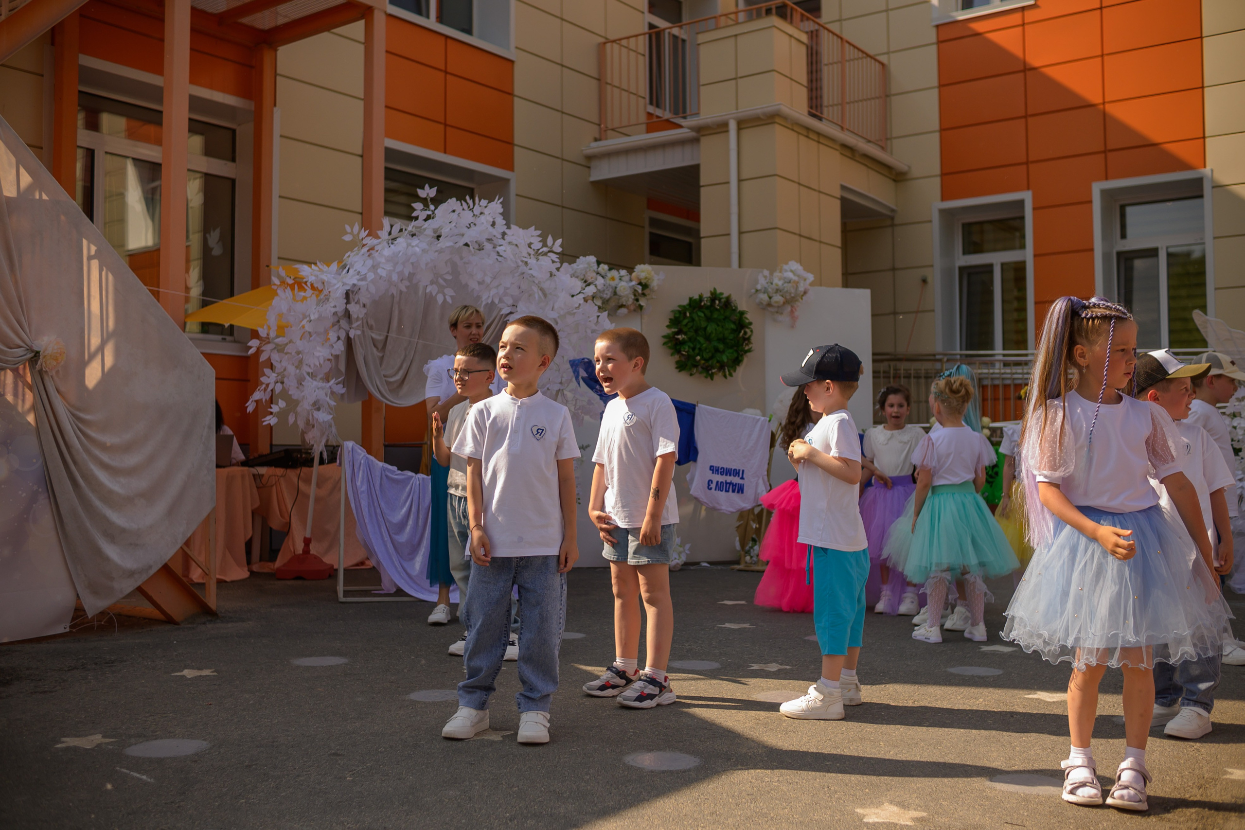 Репортаж выпускного группа «Фантазёры» 3 садик. Фотограф новорожденных, семейный детский в Тюмени Татьяна Морозова