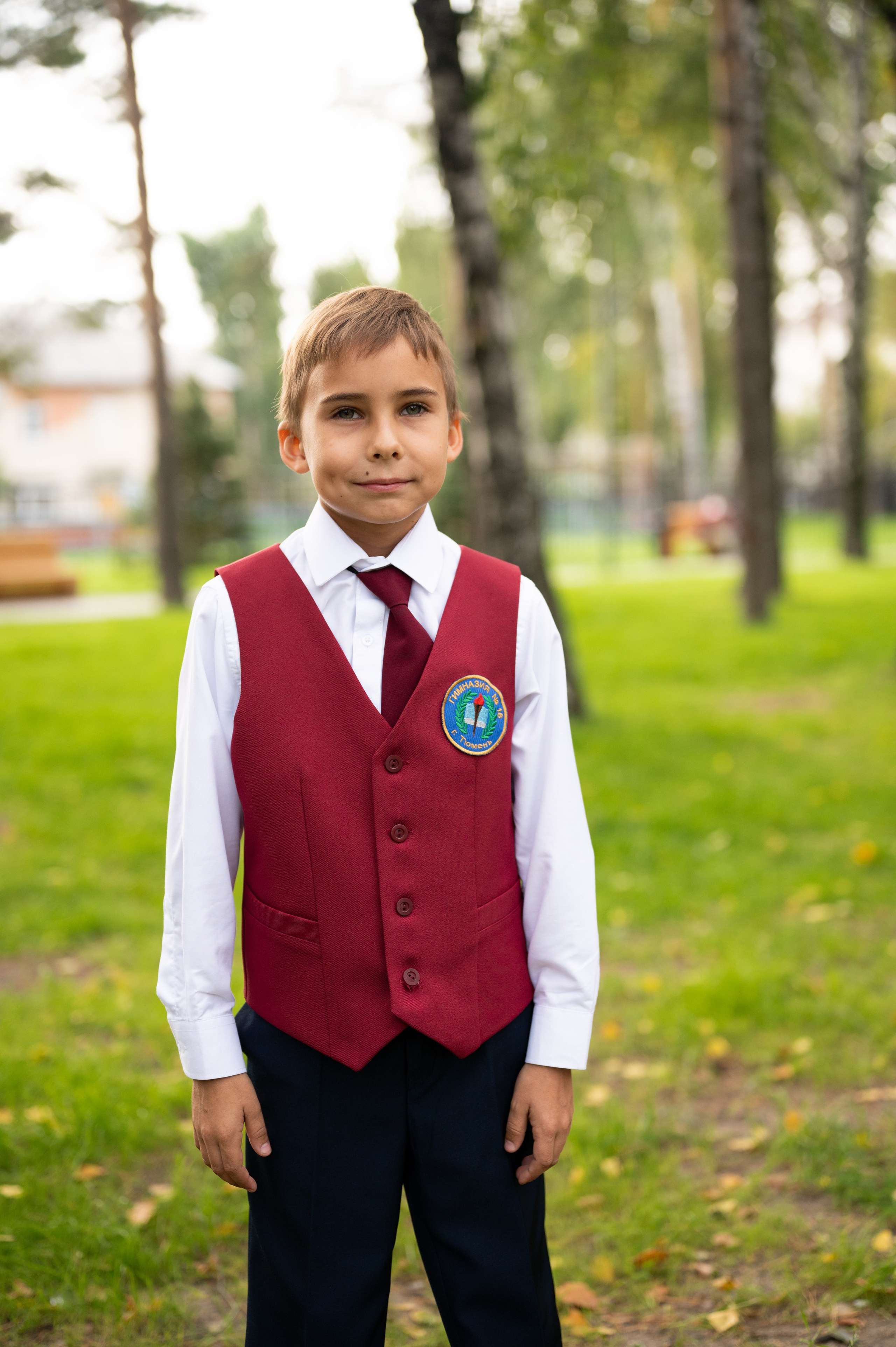 1 сентября 16 гимназия 2 класс (линейка + в классе+ на улице). Фотограф новорожденных, семейный детский в Тюмени Татьяна Морозова