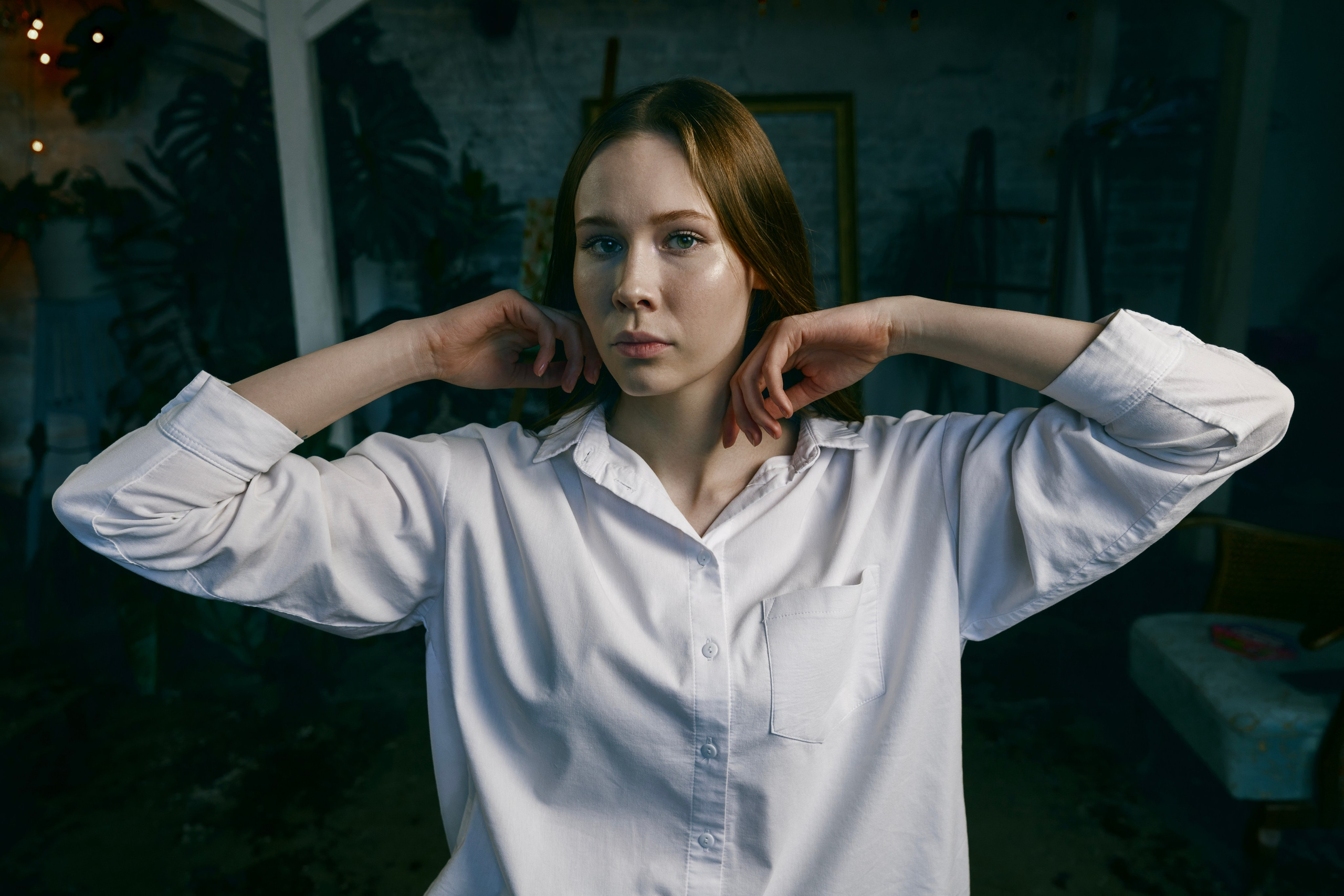 девувшка в фотостудии 