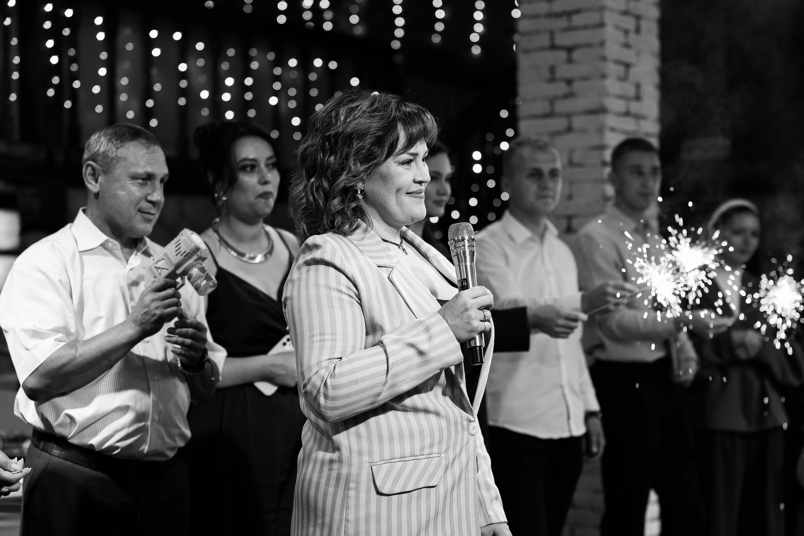 WEDDIND TNT. Свадебный и Школьный фотограф Улан-Удэ Бурятия Джулия Топоева Выпускные альбомы Фотограф на мероприятие