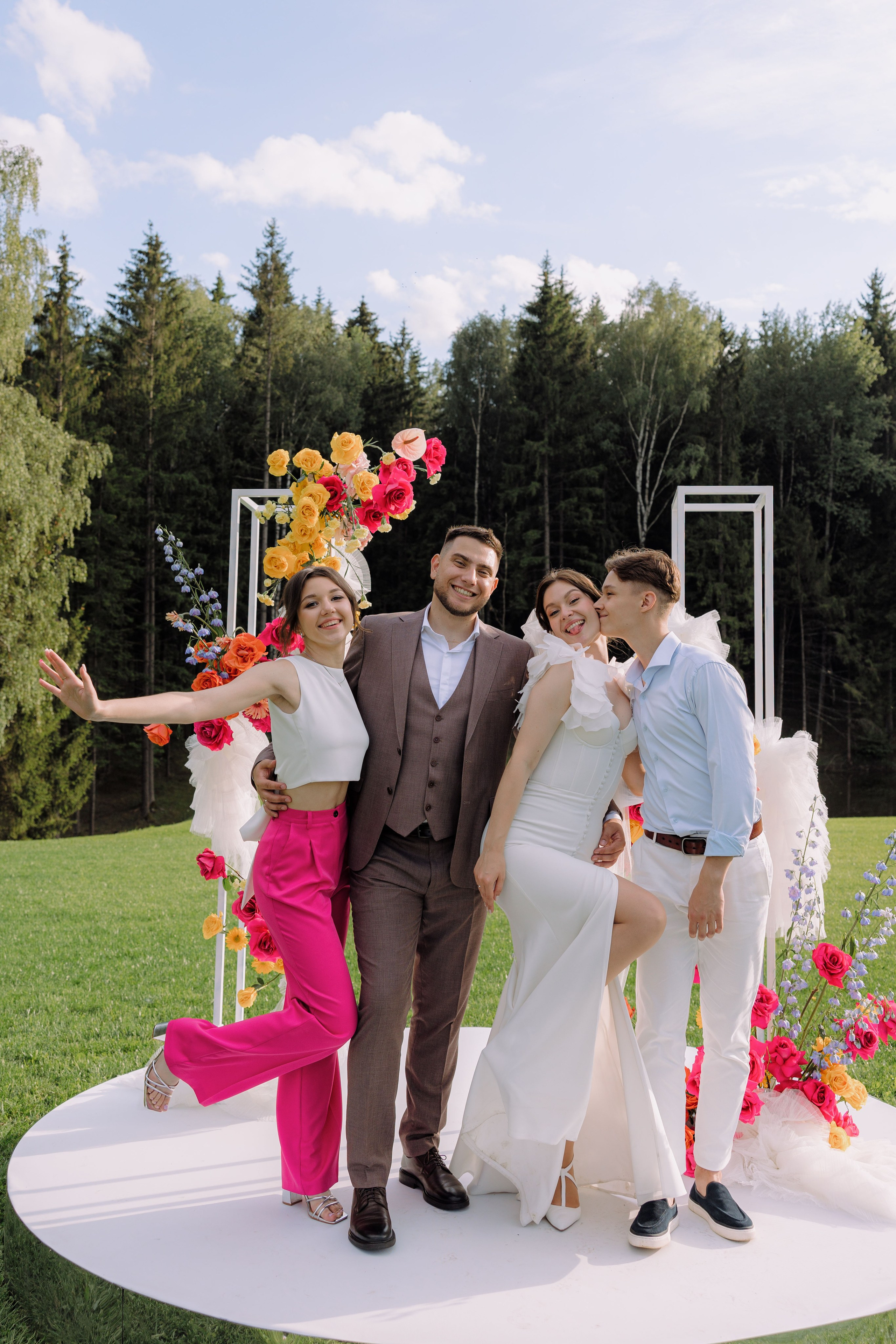 Vanya & Valeria. Главная