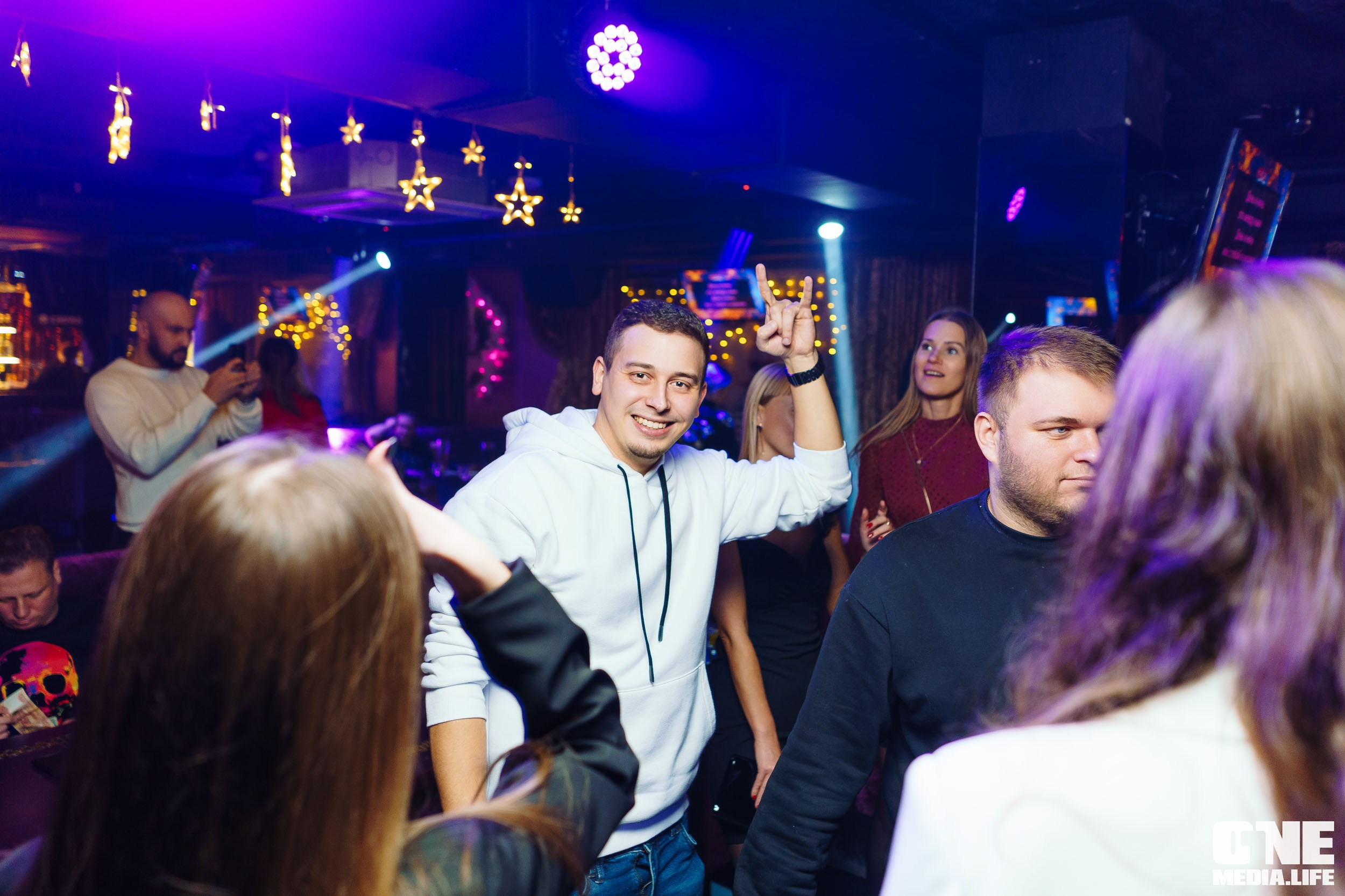 Фоторепортаж из караоке-клуба Эйфория. One Media Life: фоторепортажи, фотоотчеты с мероприятий и заведений