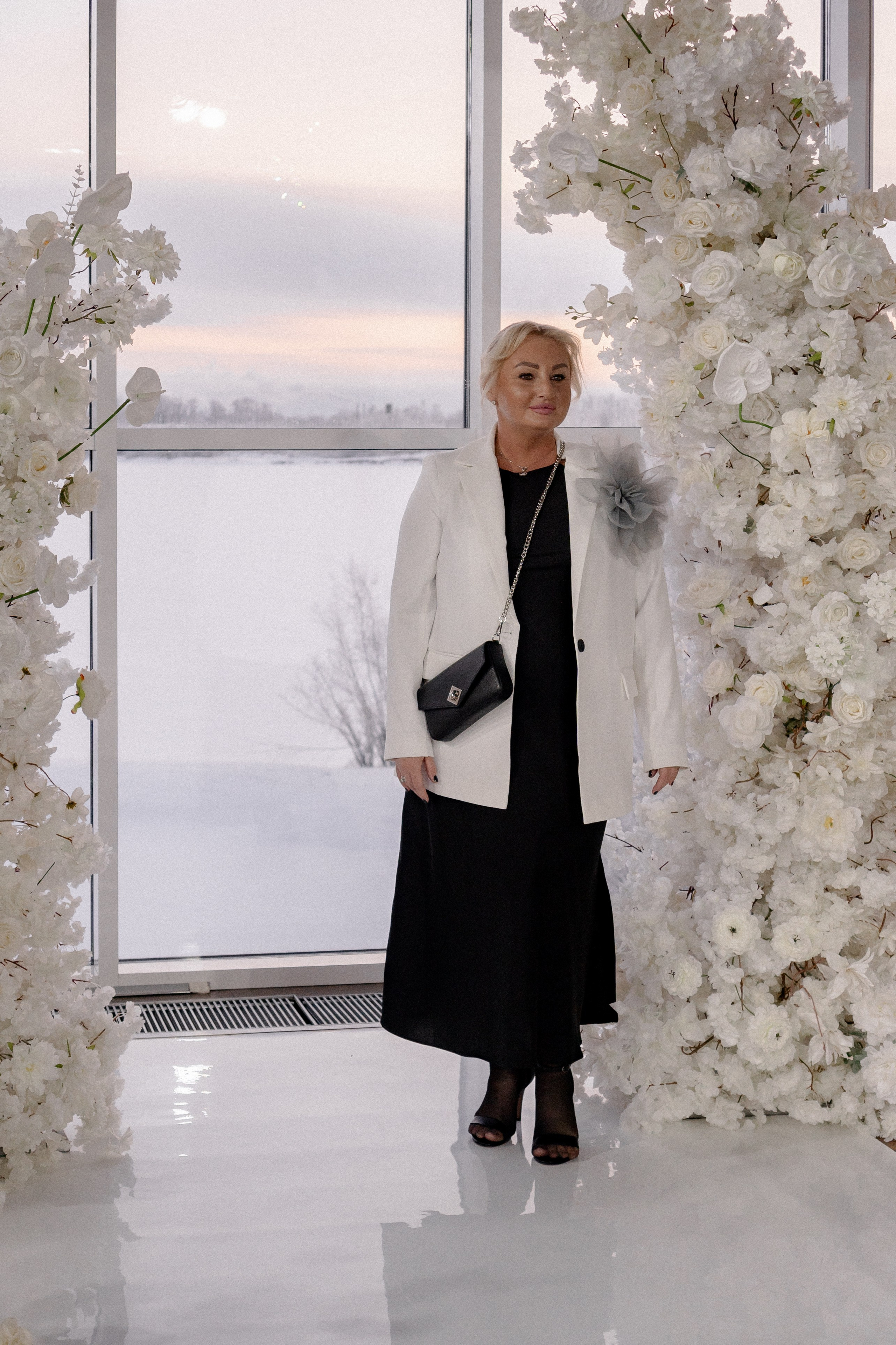 СВАДЕБНАЯ СЬЕМКА СБОРОВ В ОТЕЛЕ И ВЫЕЗД НА ЦЕРЕМОНИЮ (СНЯТО В СИБИРЕ В НИЖНЕВАРТОВСКЕ). Профессиональный фотограф, Санкт-Петербург — Виктория Богомолова