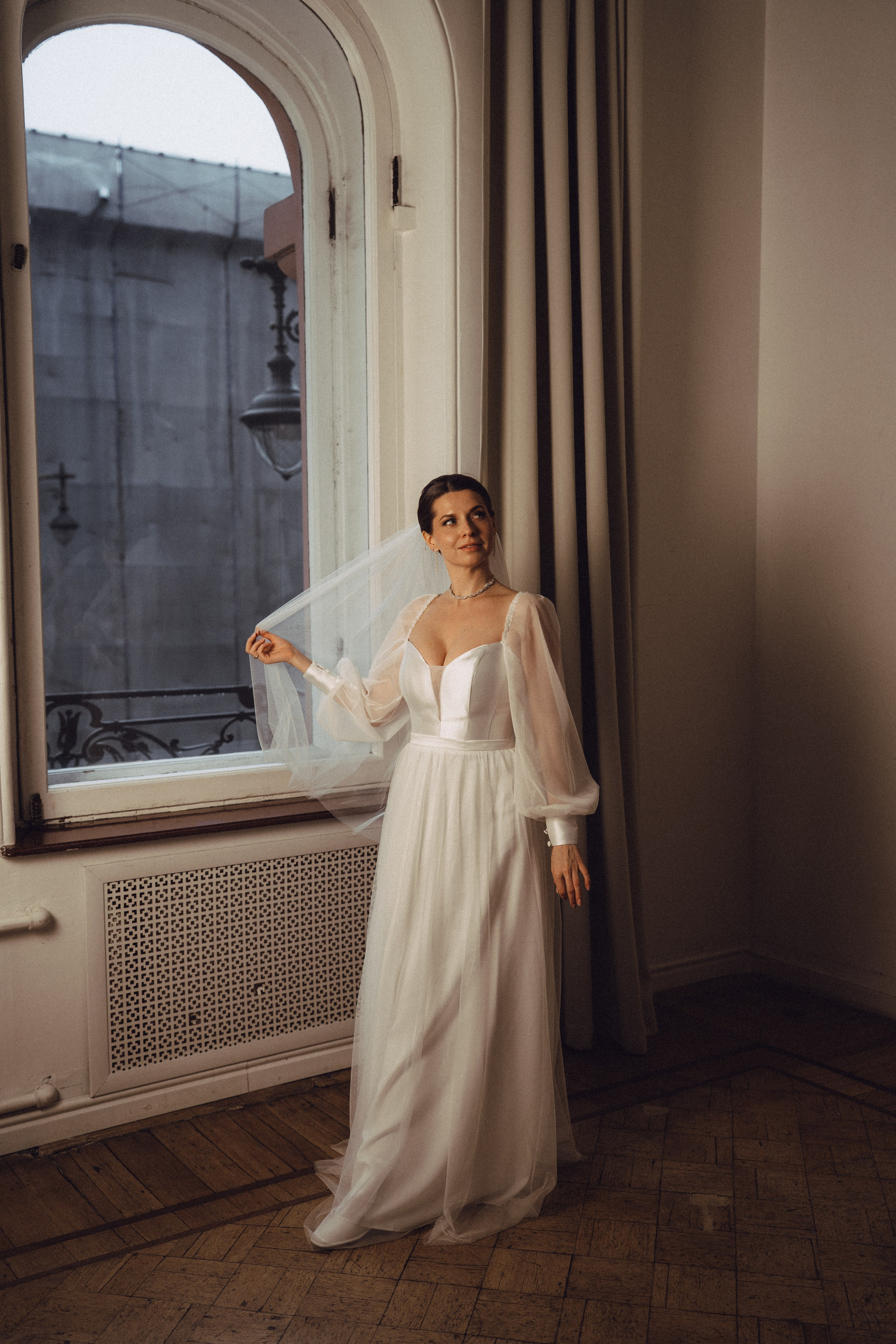 СВАДЕБНАЯ СЬЕМКА ВО ВТОРОМ ДВОРЦЕ (ДЕКАБРЬ) ТАКЖЕ СЬЕМКА В СТУДИИ НА ЧЕРНЫШЕВСКОЙ. Профессиональный фотограф, Санкт-Петербург — Виктория Богомолова