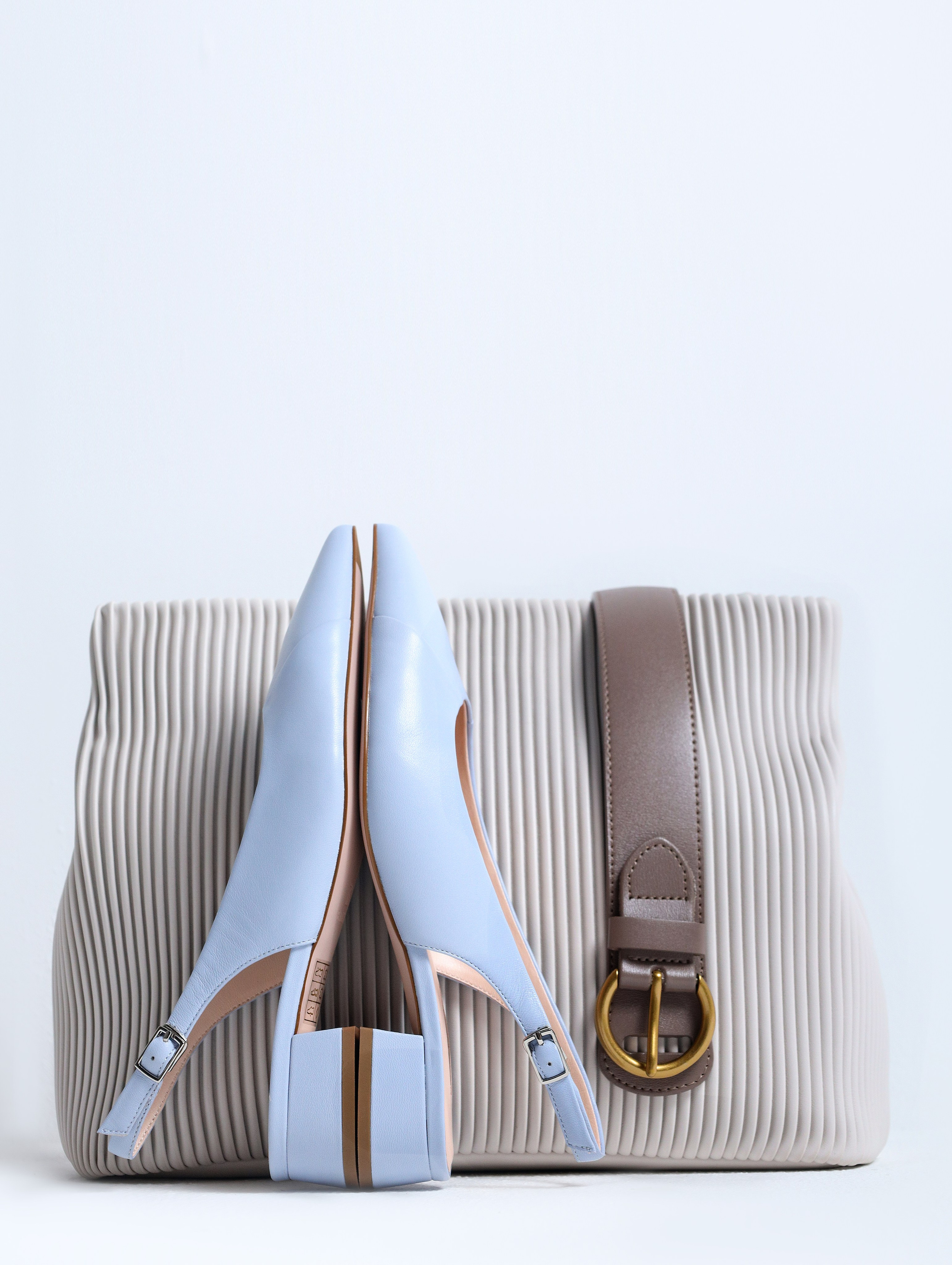 Basconi Summer Y'25. Предметный фотограф Артём Йома