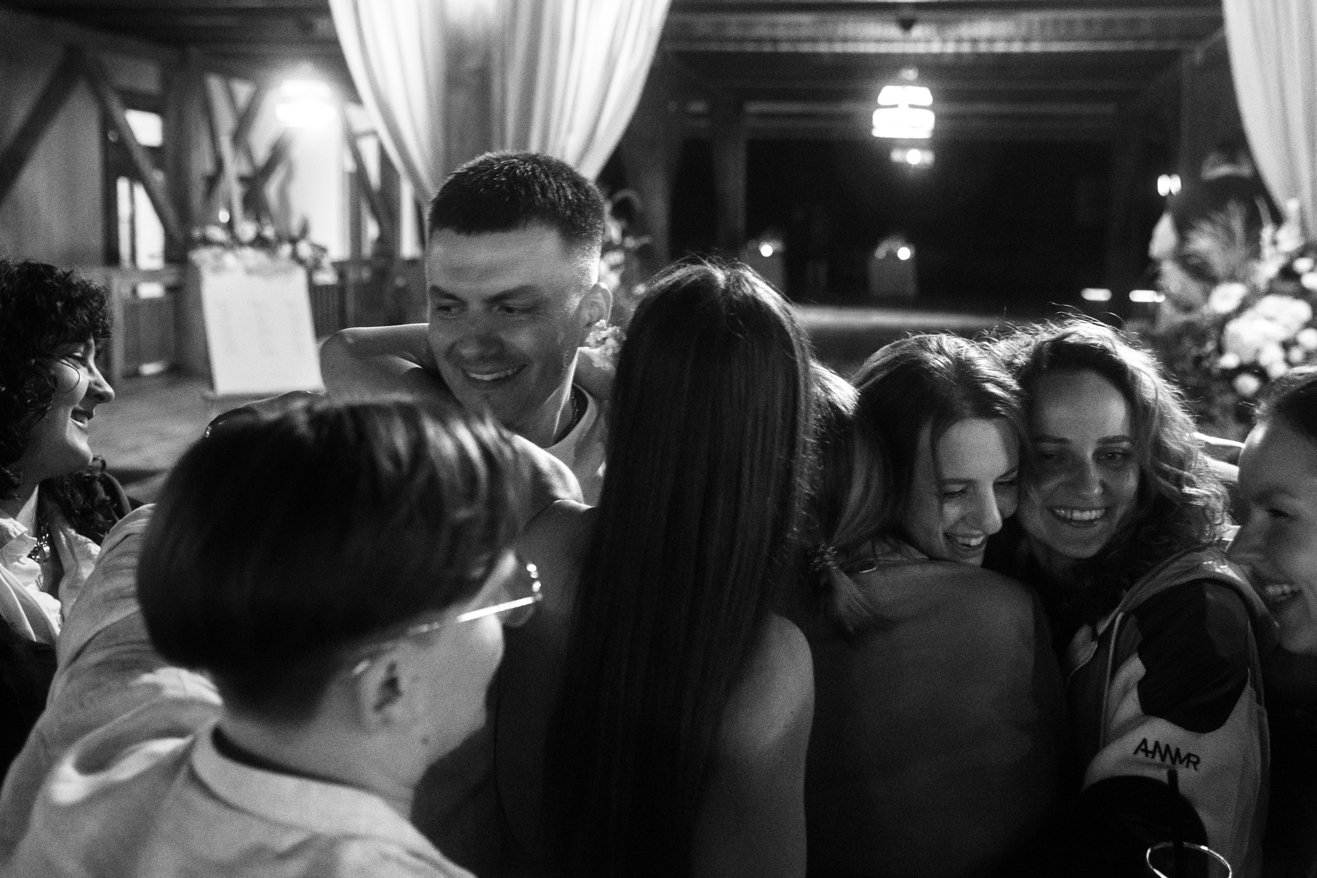 Алиса и Слава, роспись в Москве и вечеринка на природе, подальше от города. Фотограф в Москве Екатерина Черненко