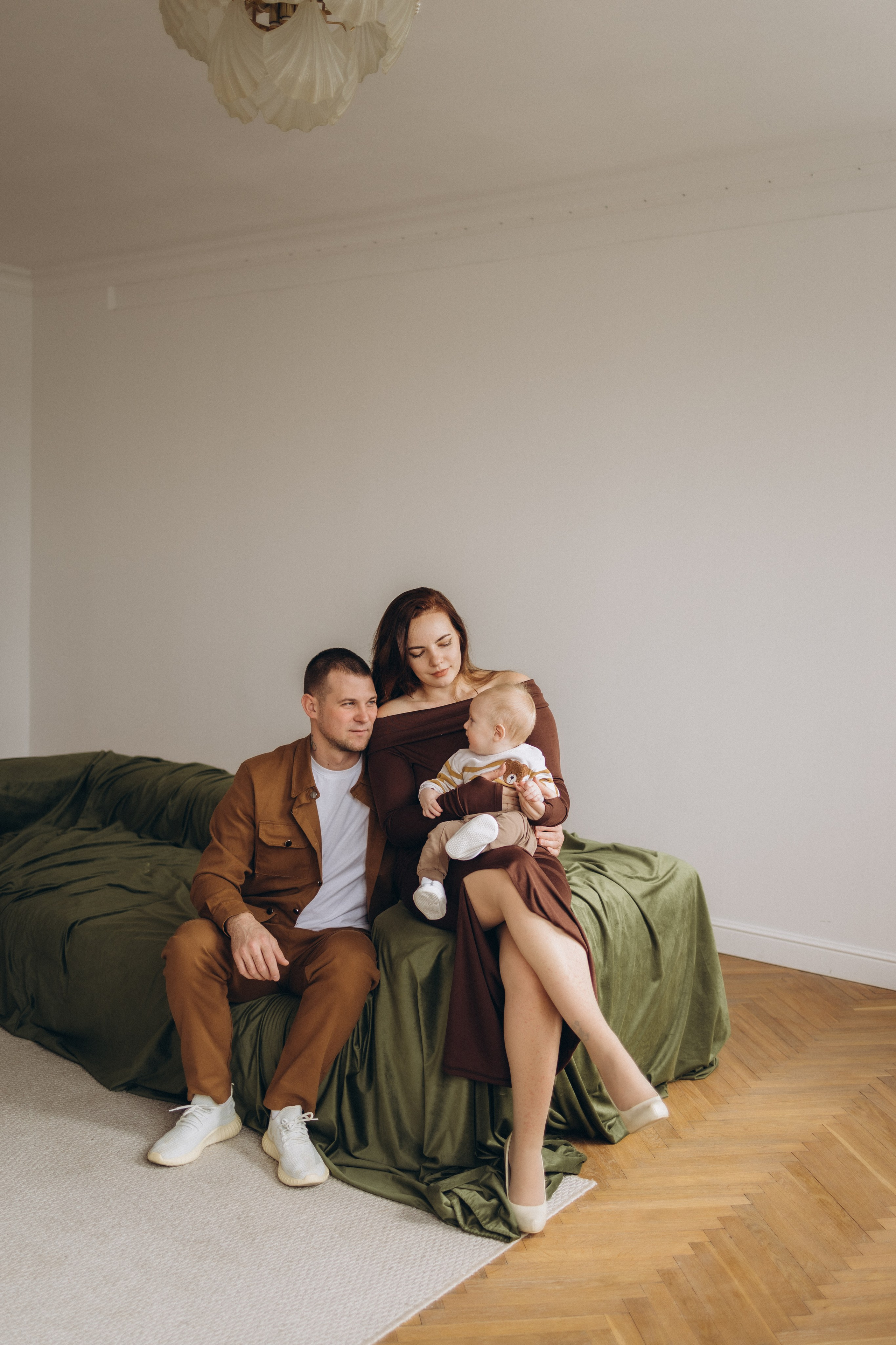 Студийная семейная фотосъемка (12.04.2025) г. Обнинск (Калужская обл.). Надежда Стар семейный и церковный фотограф в Жукове и Калужской области