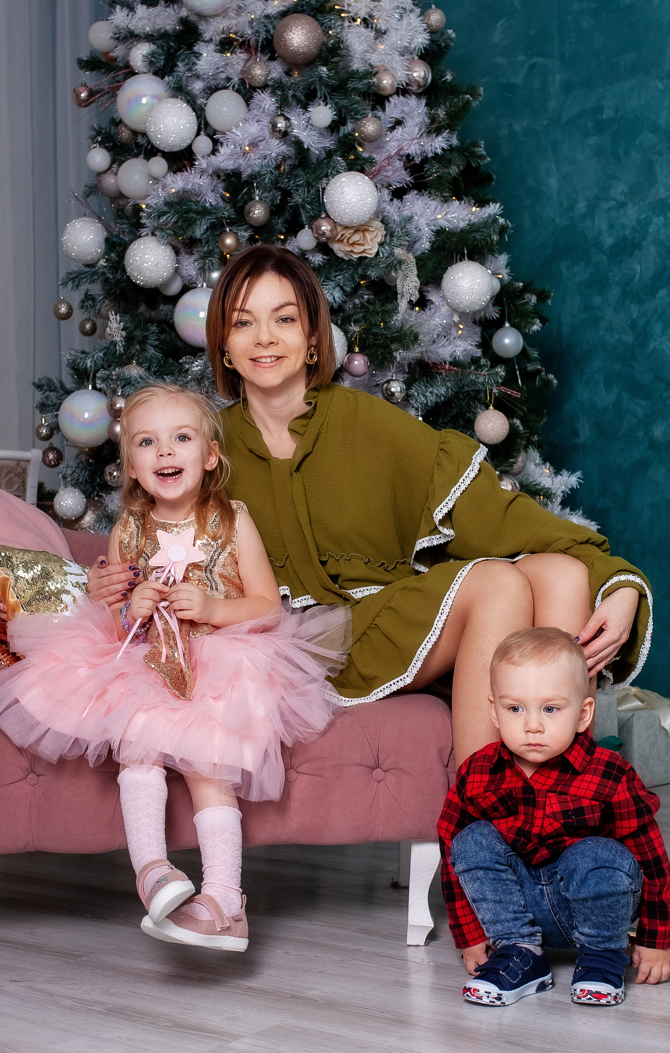 Маша, Алиса и Костя. Новогодняя съёмка. Профессиональный фотограф, Москва |Видное Елена Елизарова