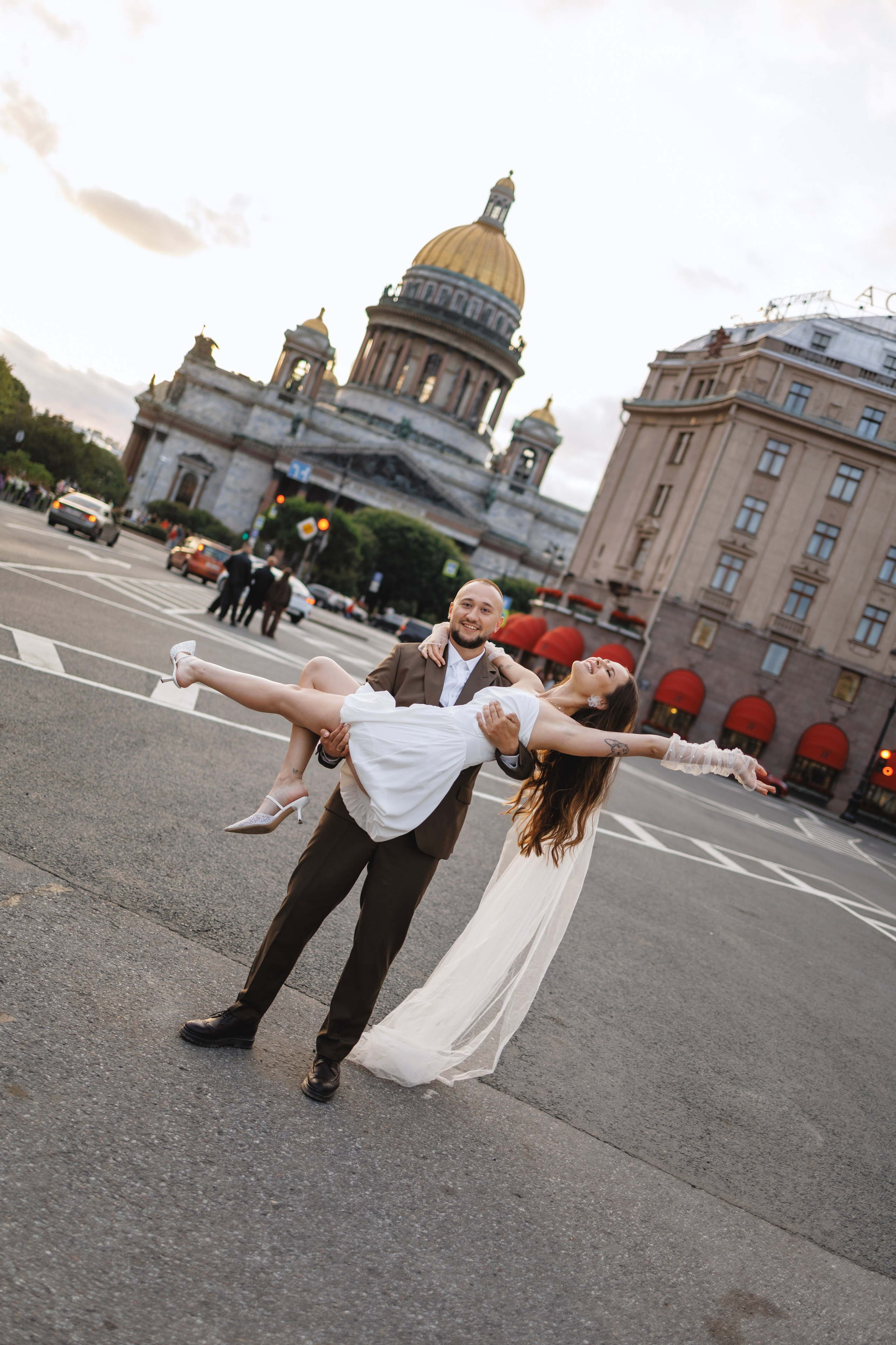 Руслан и Виолетта — Исаакий, Зимняя канавка. Боженова Елена фотограф Санкт-Петербург