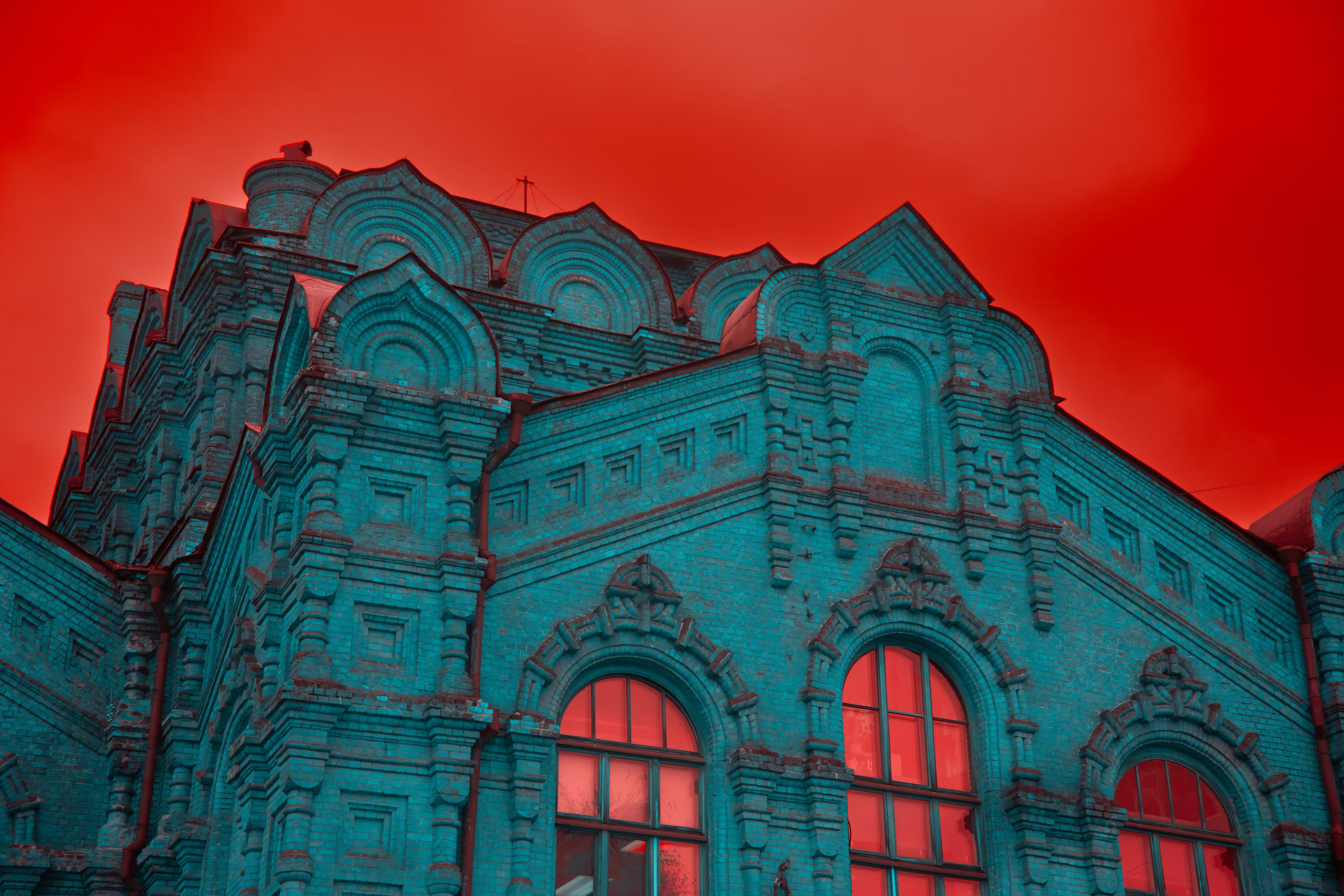 Color — Цветная