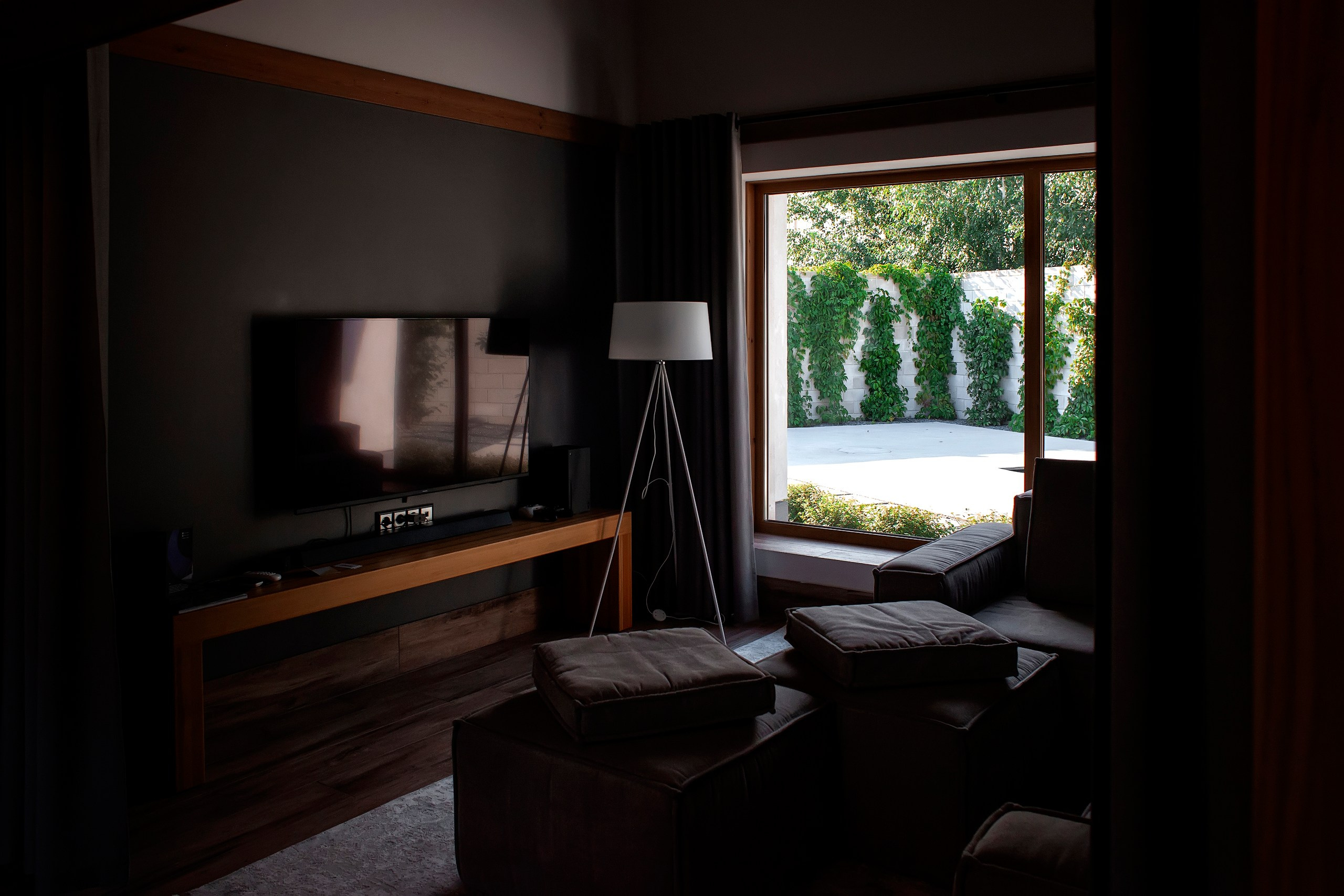 Внутренний интерьер виллы, где проходила свадебная съёмка