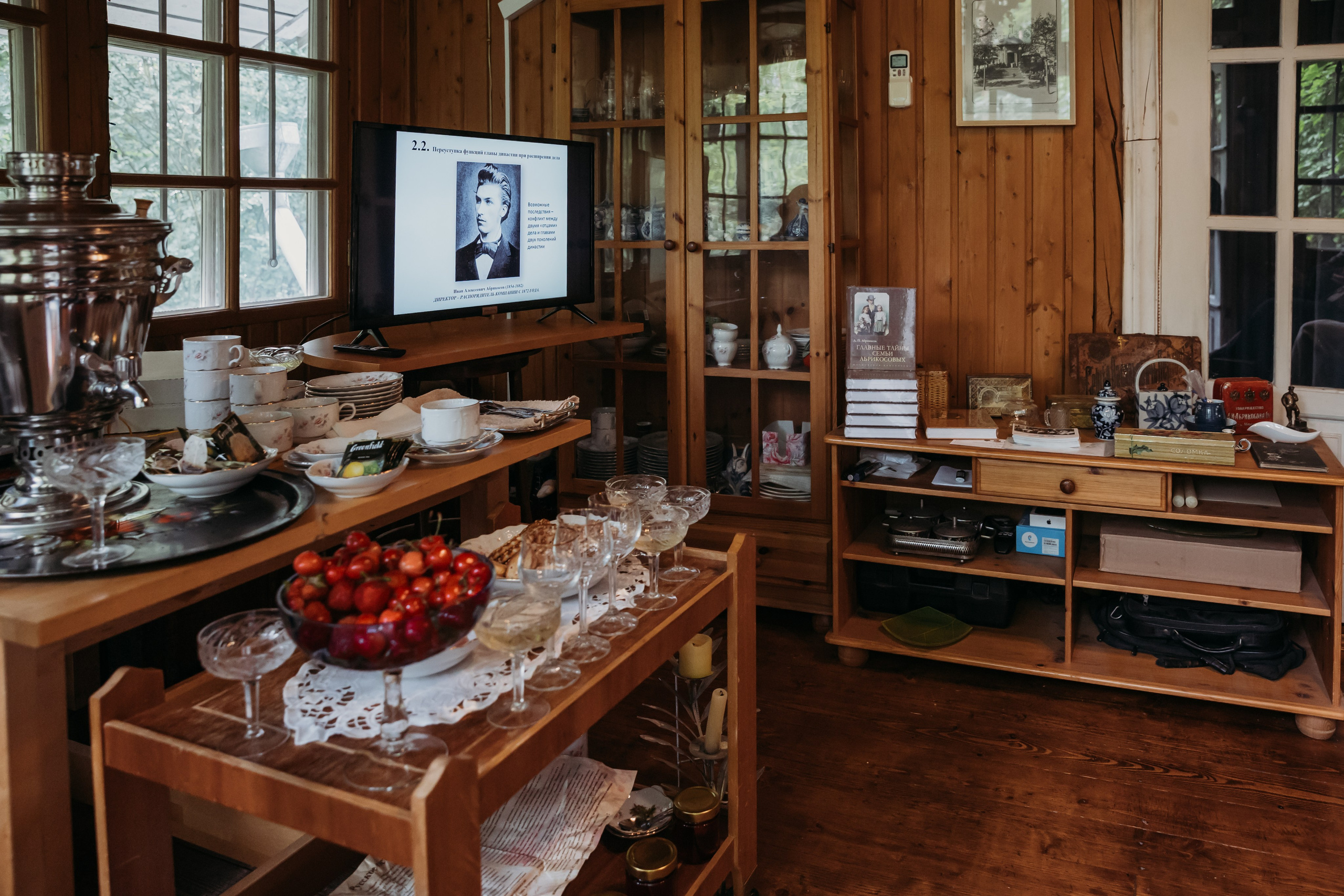 Родные люди «На дачу к Дмитрию Абрикосову». Леся Гаранина. Семейный фотограф/видеограф Москва и область