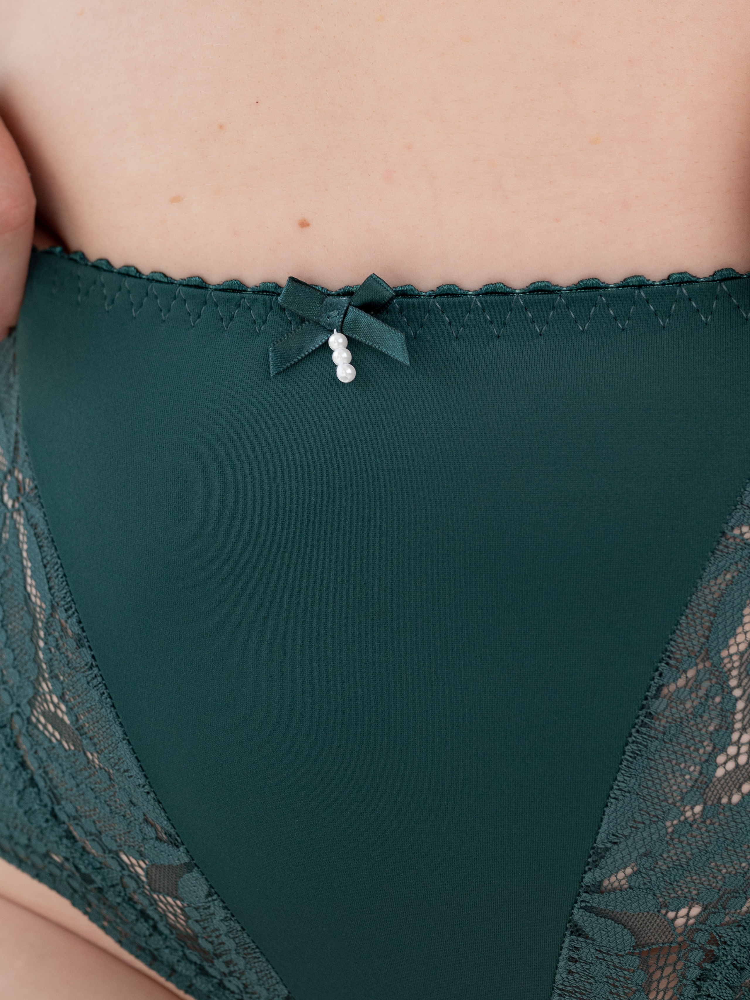 Женское нижнее белье plus size серия 2. Предметный фотограф, фото для маркетплейсов Пятигорск, КМВ