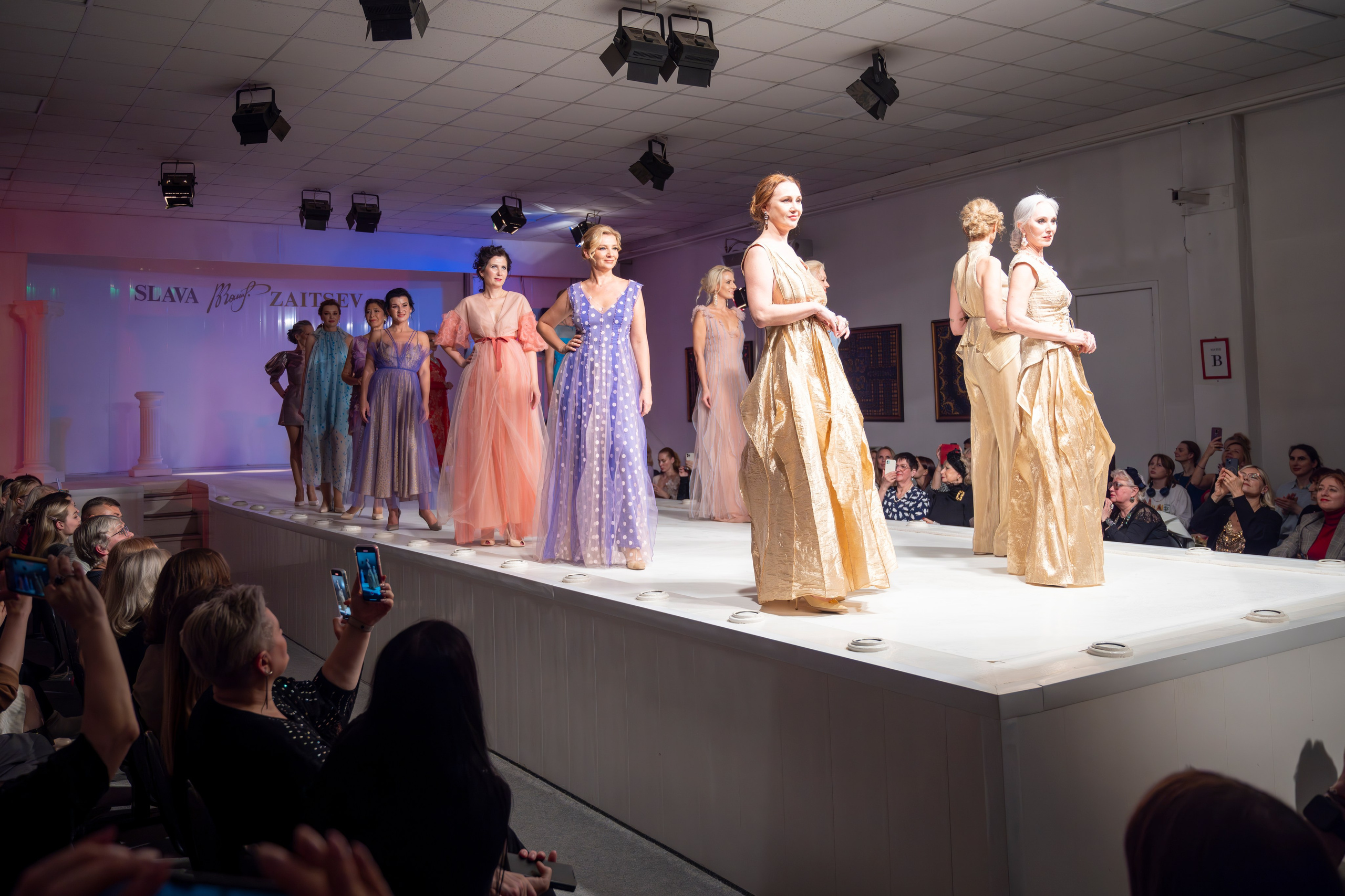 Предпоказ Дома Зайцева. Фотограф Андрей Зикеев, фотостудия AzArt Studio в Москве