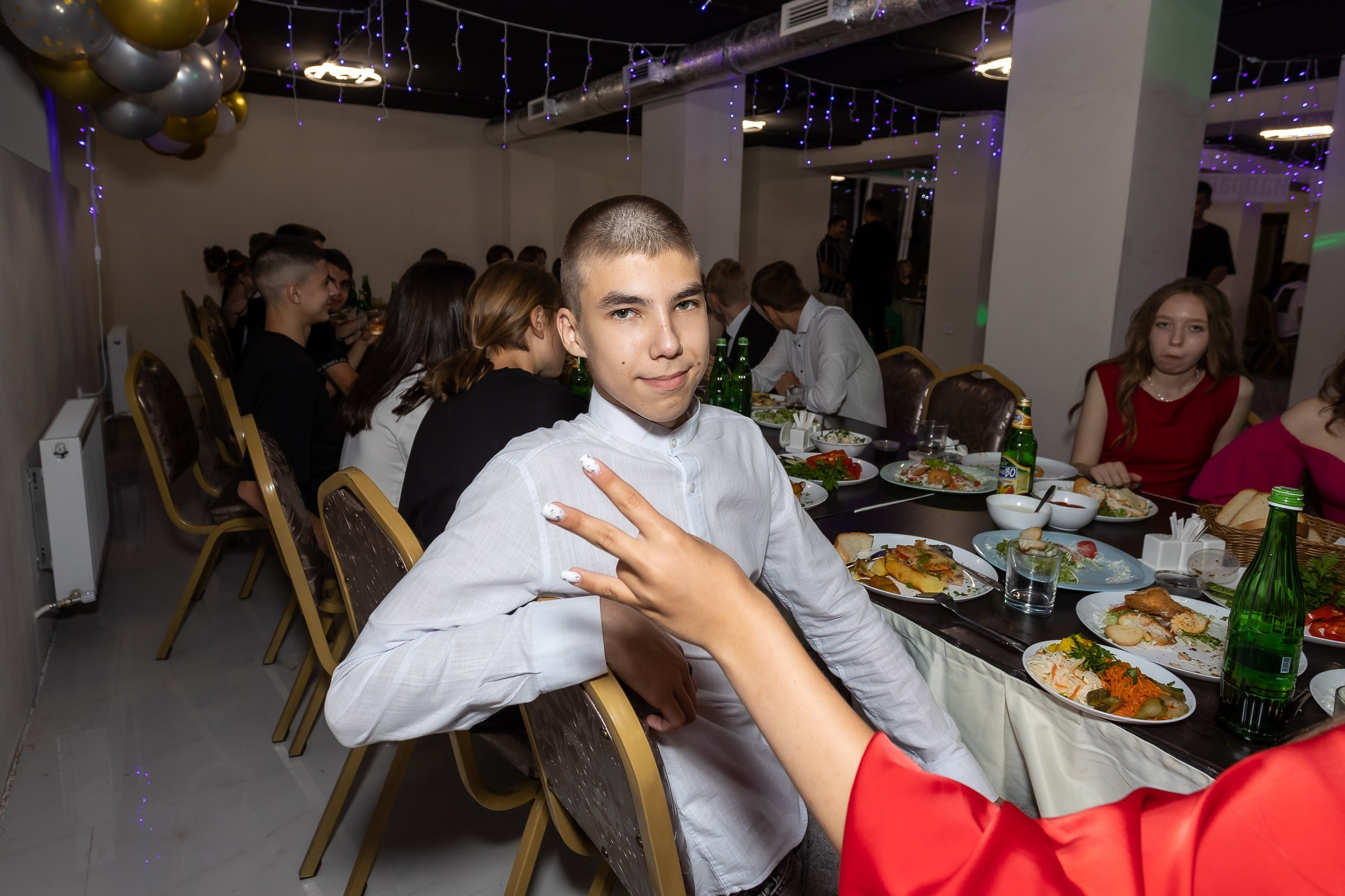 Вручение аттестата и выпускной вечер. Выпускные альбомы Майкоп, Краснодар Елена Золотарева