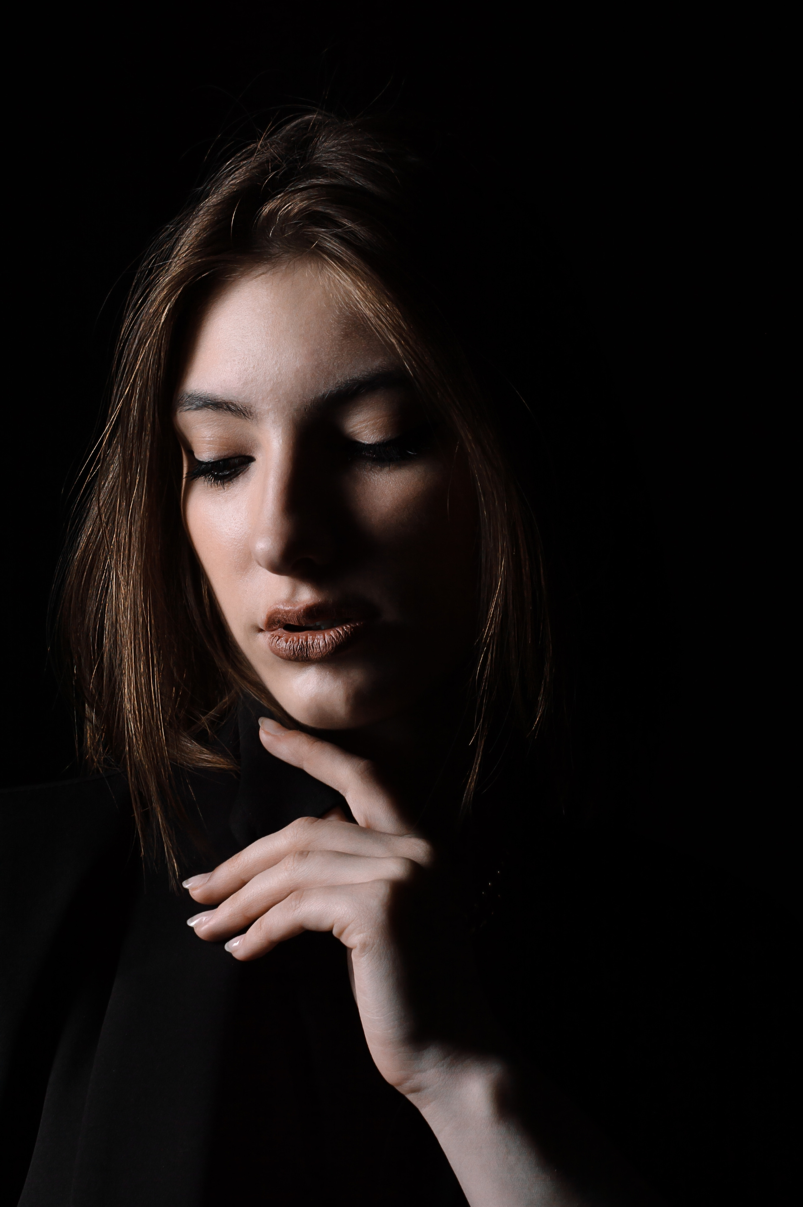 Женский портрет в низком ключе. Детский фотограф, семейный фотограф и репортажи в Кемерово