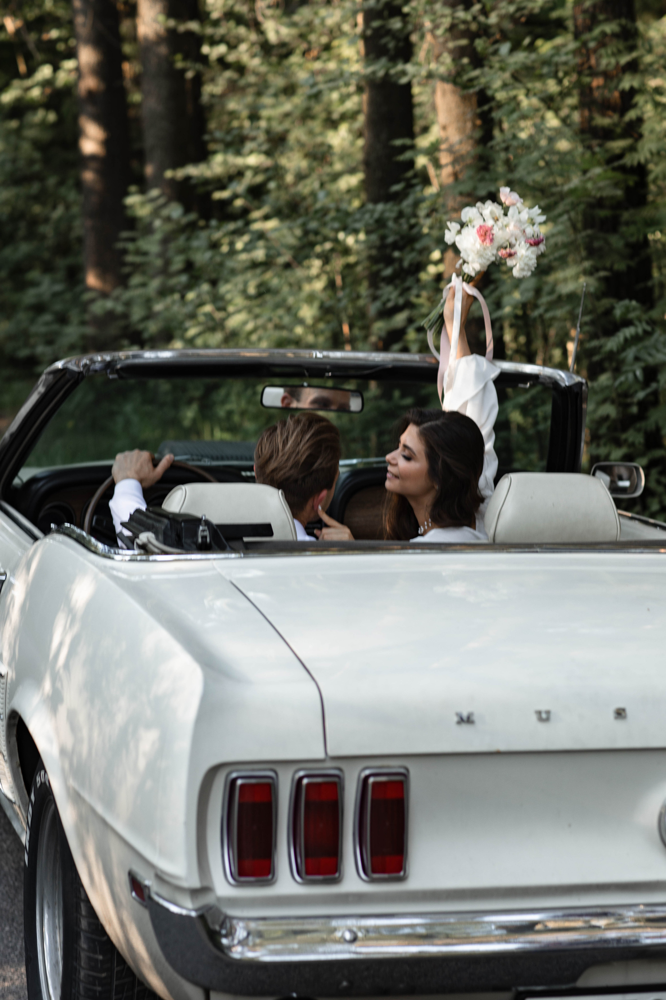 5 аксессуаров, которые сделают образ городской невесты стильным. @dariazphoto свадебный фотограф