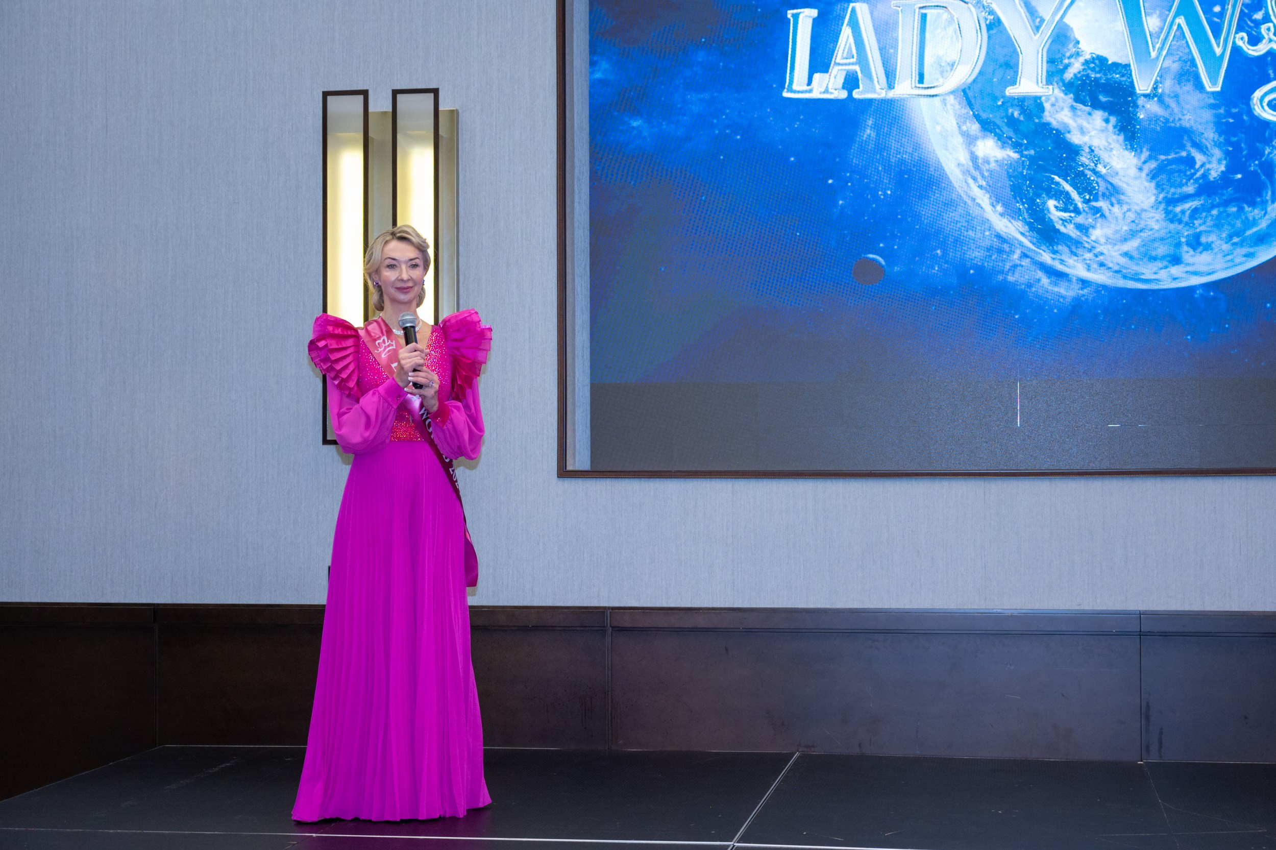 Церемония открытия Конкурса красоты «LADY WORLD» 2024. Фотографирую счастливых людей в Сочи