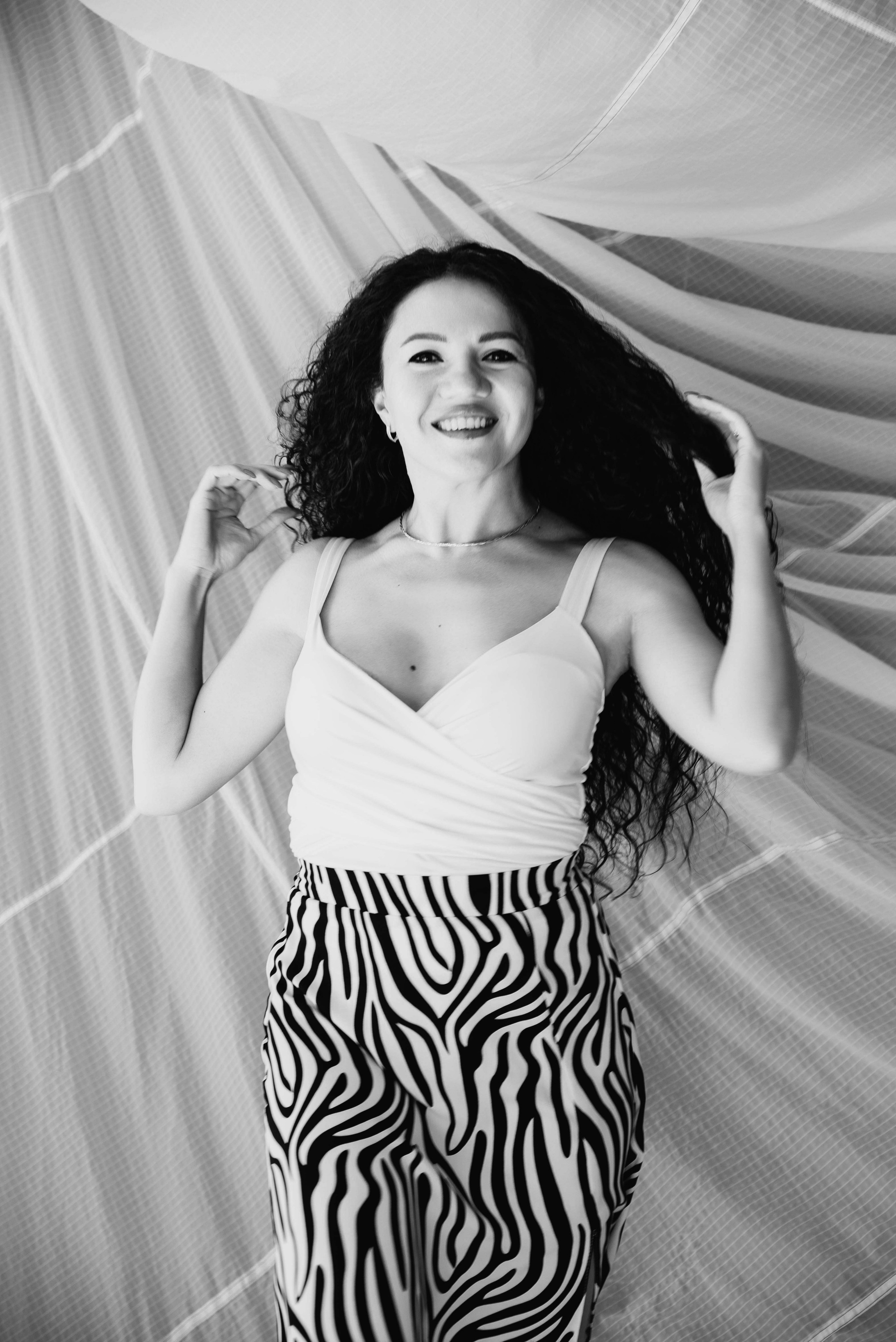 Женские портреты. Айсылу Счастливая — Фотограф | Ретушёр | Нейрокреатор