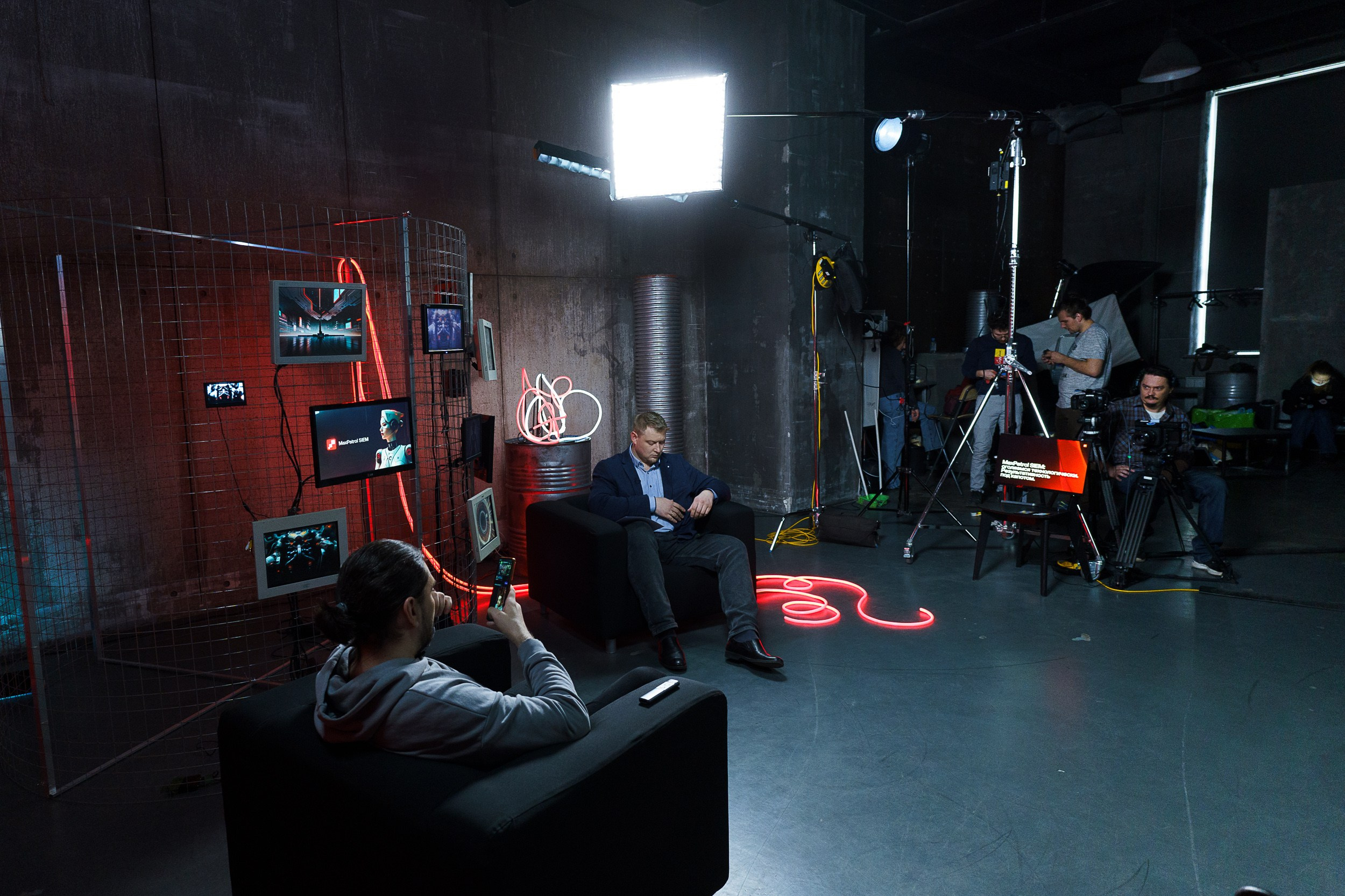 Бэкстейдж подкаста и ютуб шоу. Концертный и портретный фотограф Москва и Санкт-Петербург