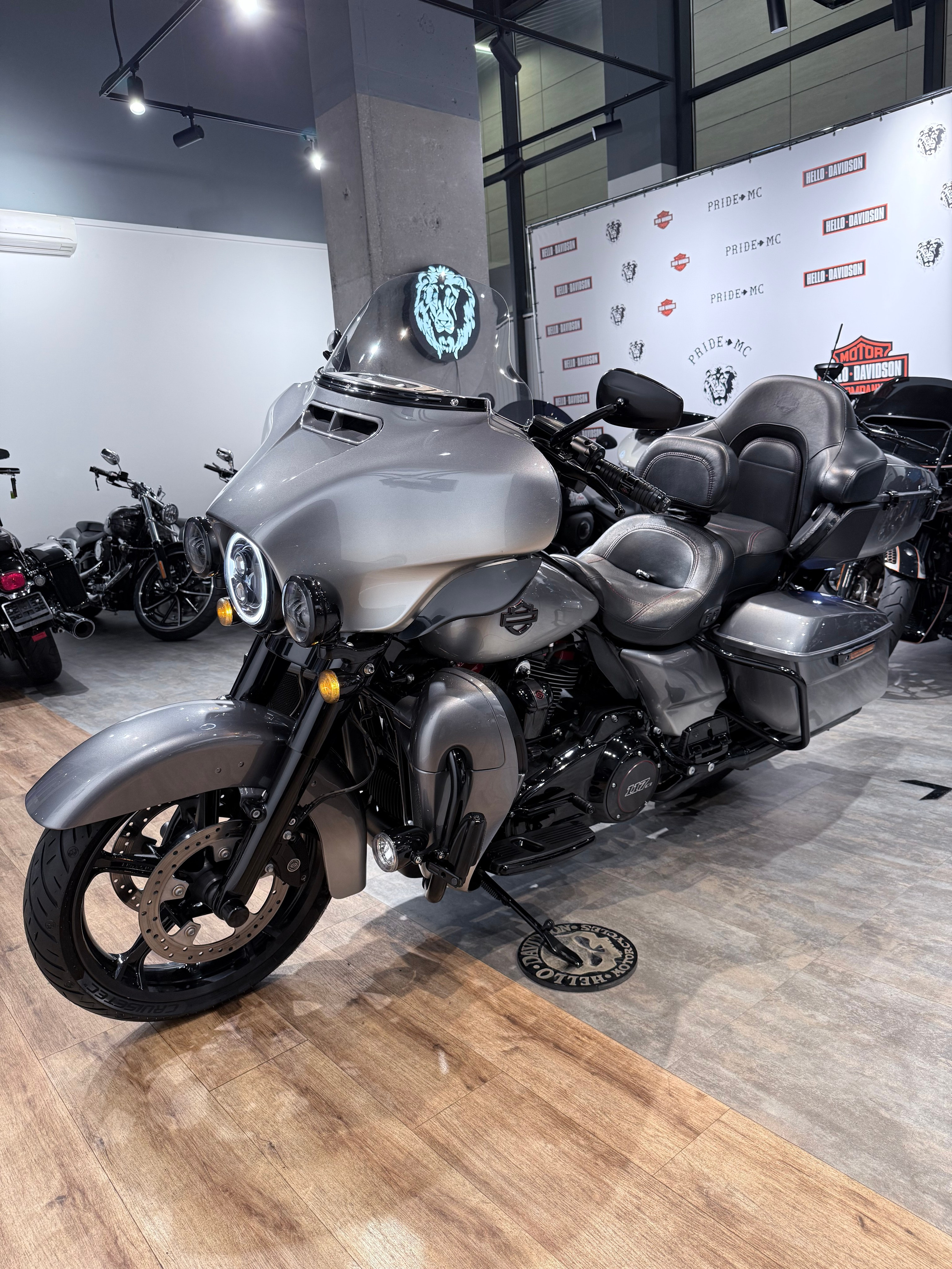 2019 CVO Electra Glide Limited 117 (Nardo Gray). Hello Davidson, Москва. Только хорошие мотоциклы…