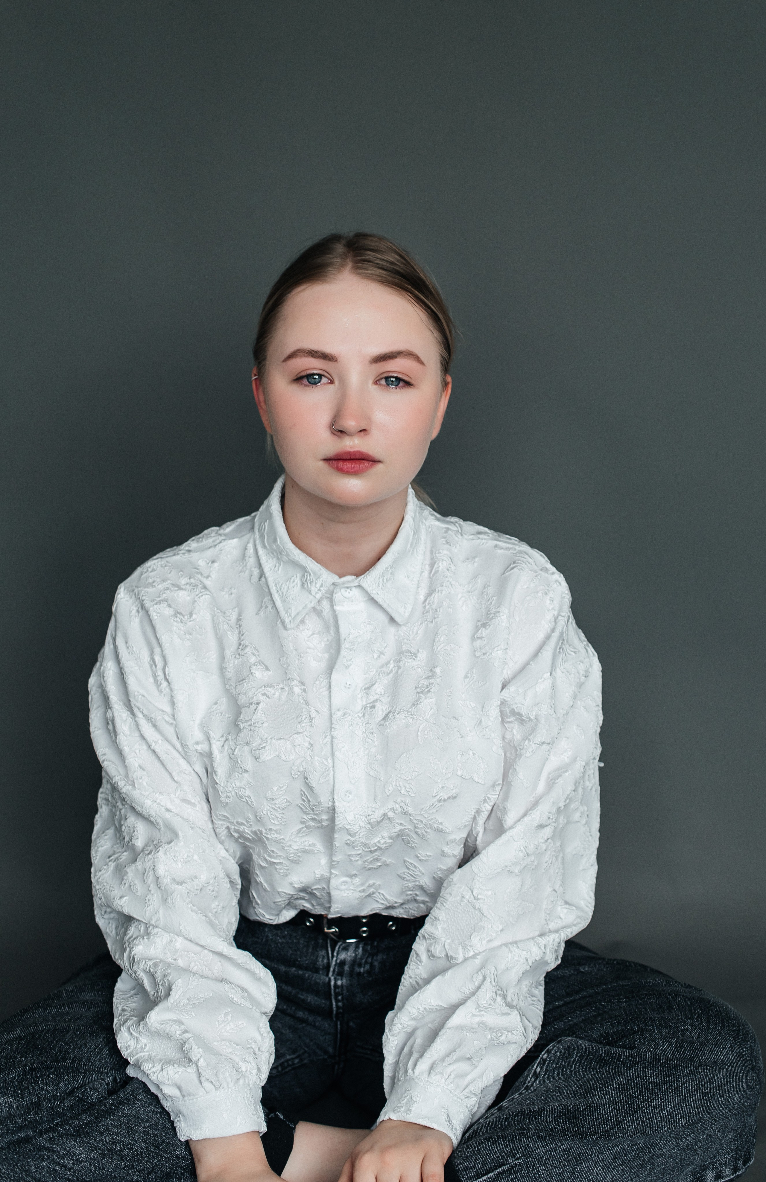 Анастасия в студии. Детский и семейный фотограф выпускной альбом Приморско-Ахтарск