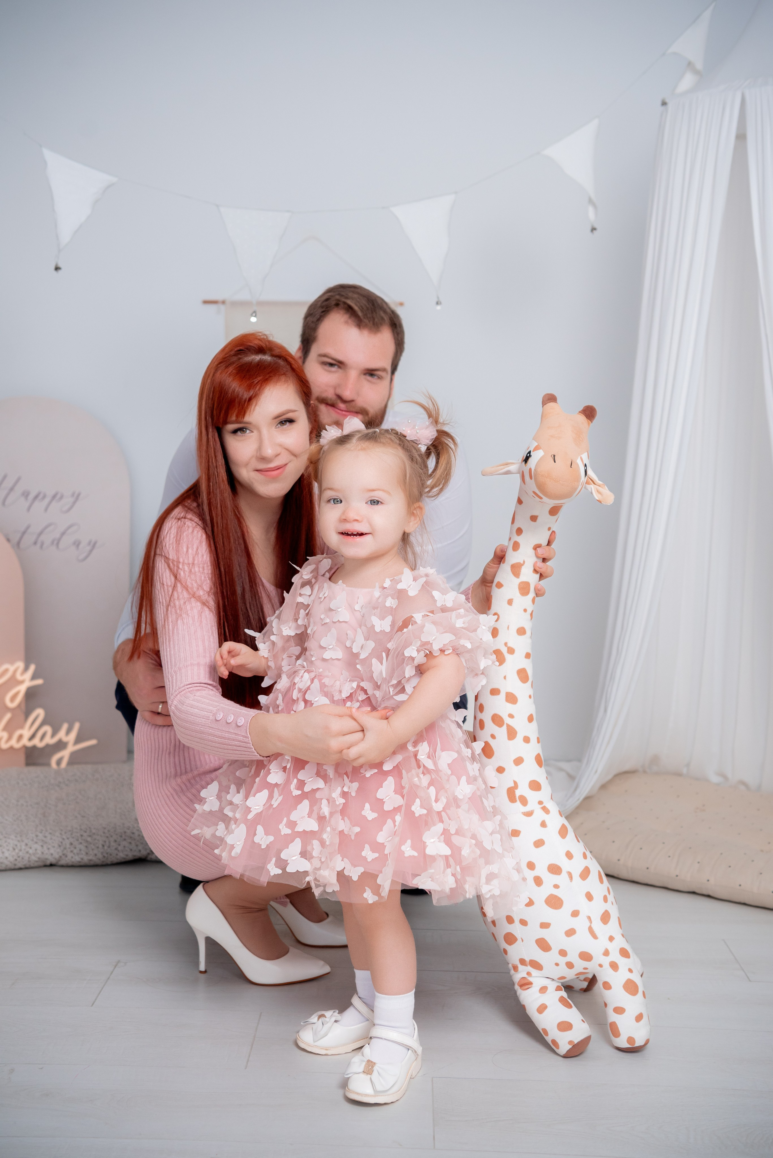 Семейная съёмка в студии Скандибек. Фотограф в Волгограде и Волжском Александр Горбань