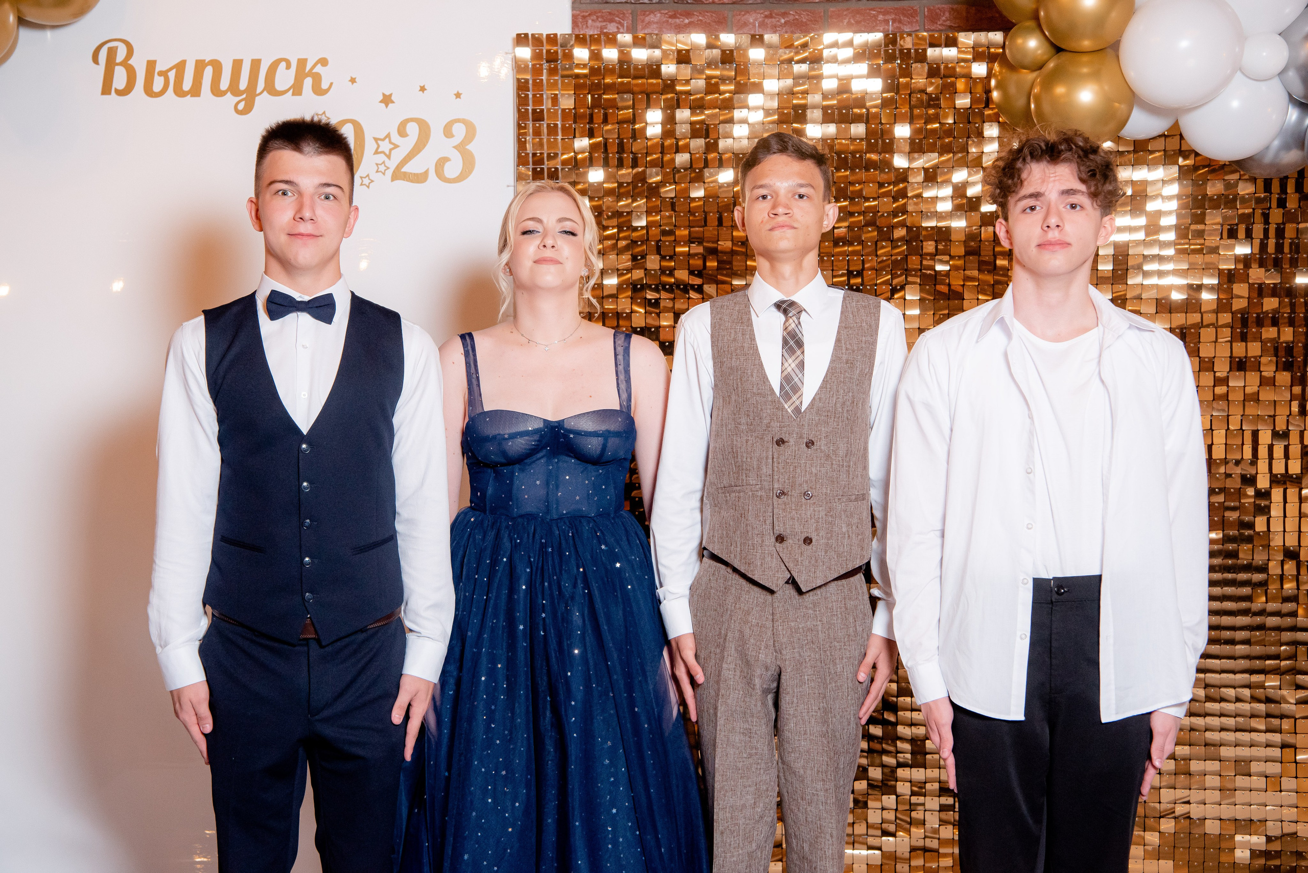 30 Школа. Вручение и Банкет. ДК Юбилейный и Банхоф. Фотограф в Волгограде и Волжском Александр Горбань