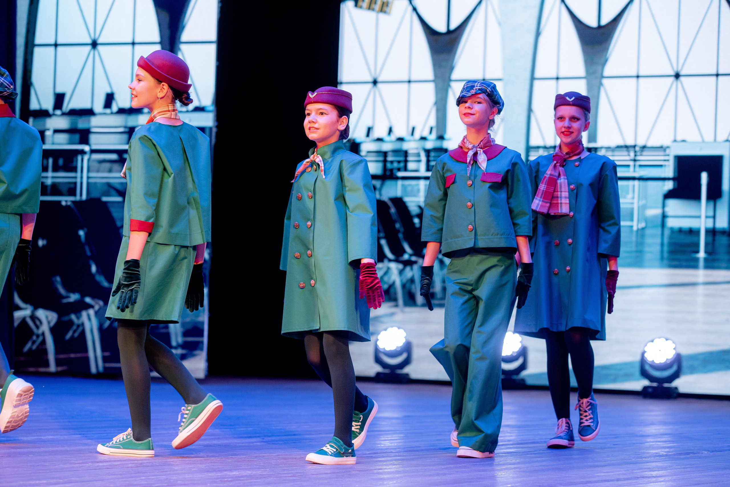 30 Школа. Вручение и Банкет. ДК Юбилейный и Банхоф. Фотограф в Волгограде и Волжском Александр Горбань