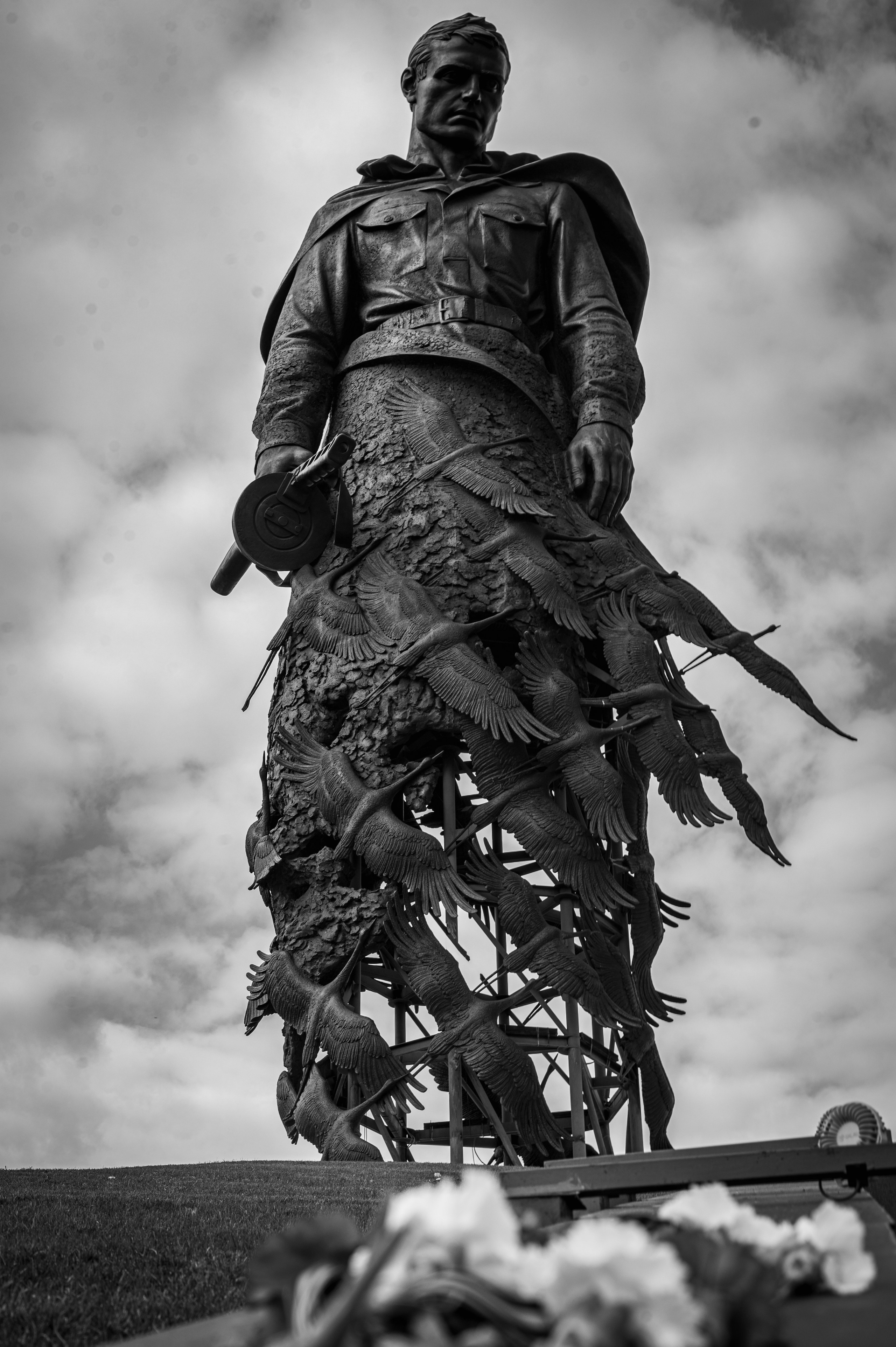 Ржевский мемориал фото, памятник советскому солдату в Ржеве. Ржев фото