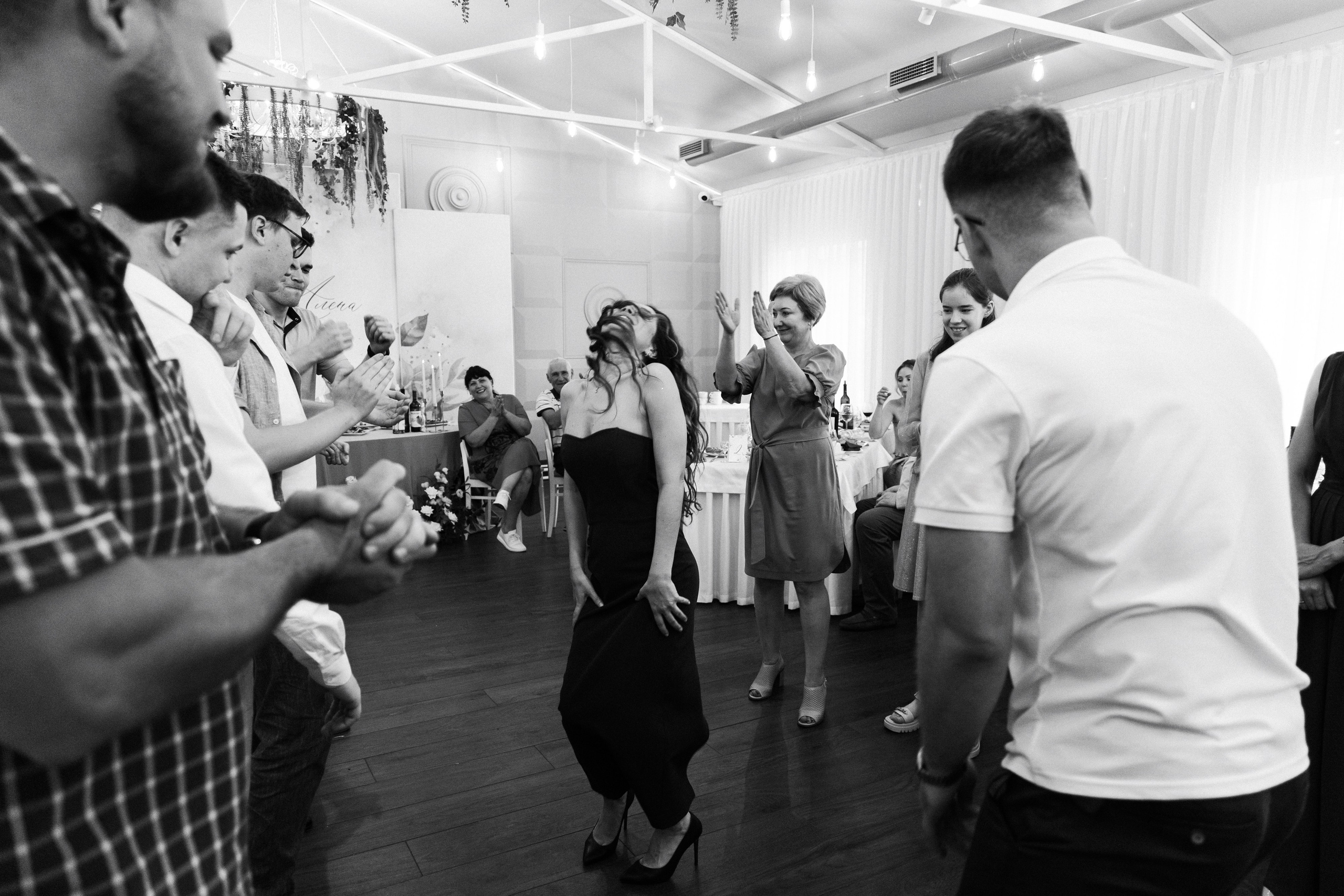 Алёна и Денис (полный день). Фотограф в Барнауле Юлия Садвокасова