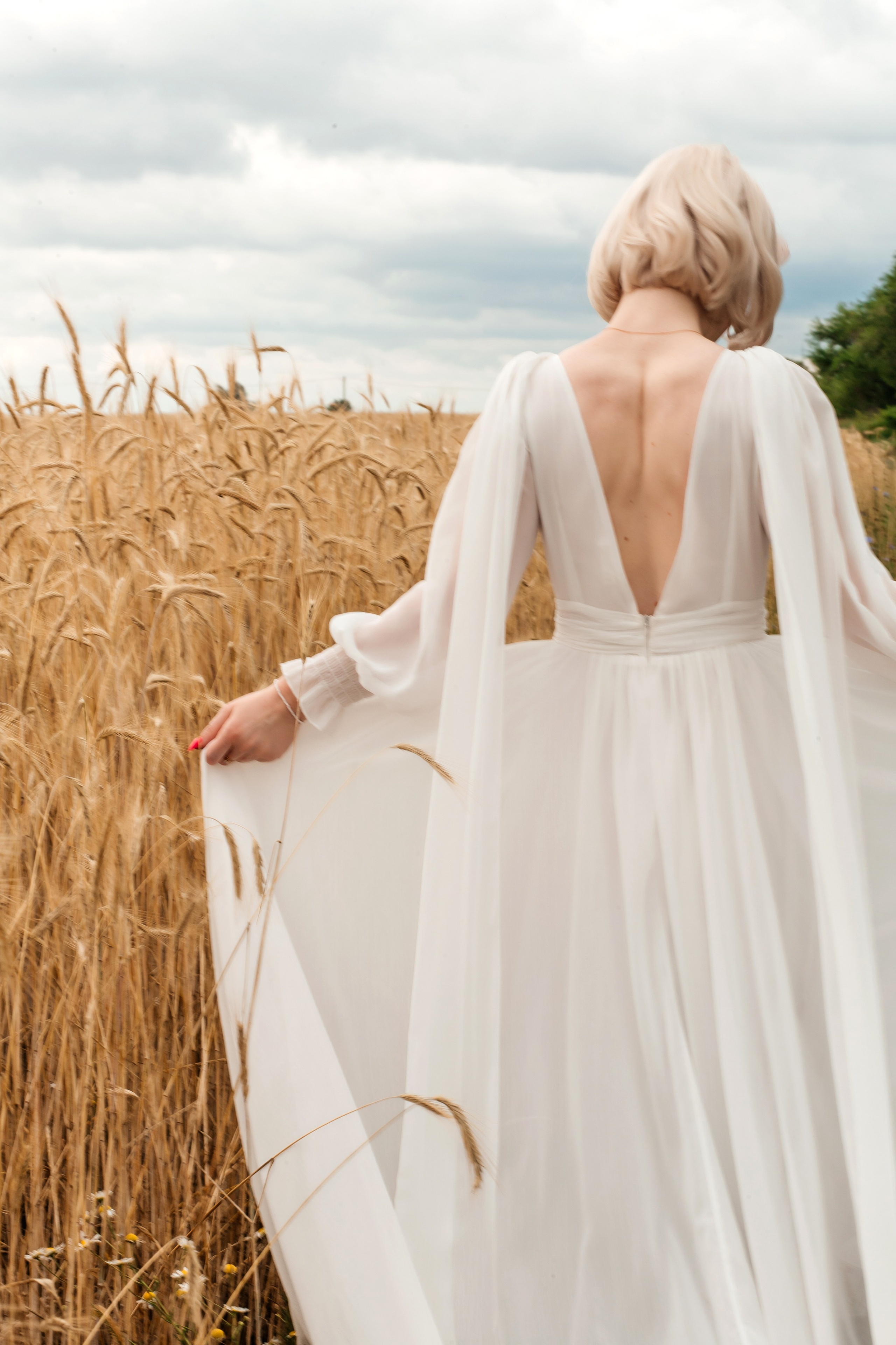 Александра фотосессия в поле. Женский фотограф в Оренбурге Ирина Заводчикова