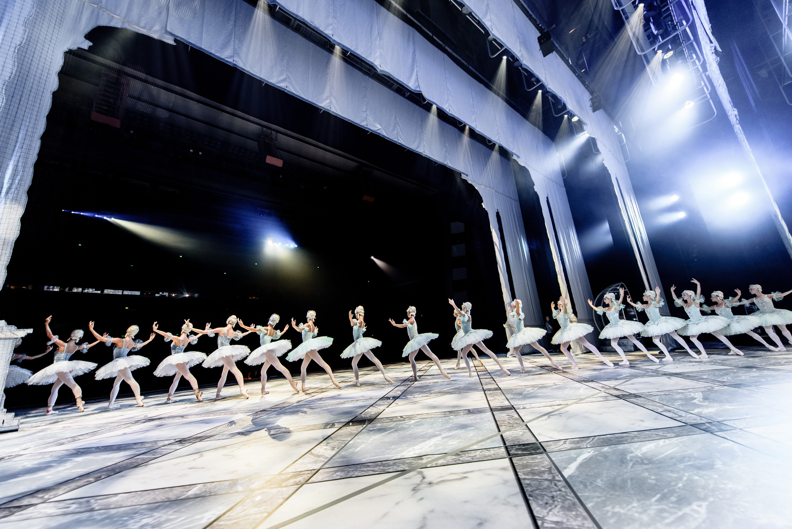 Balley. Moscow Kremlin. Bakcstage. Wedding and Destination photographer Rustam Kalimullin