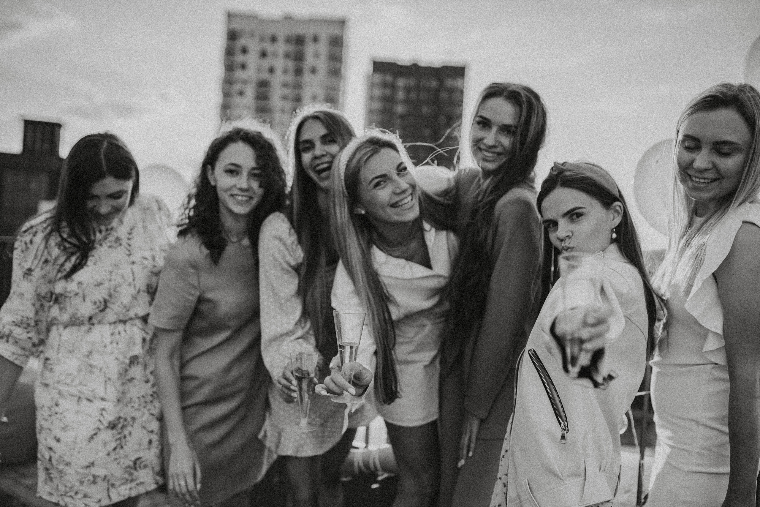 ДЗЯВОЧНІК НА ДАХУ. Фотограф Юля Королёва