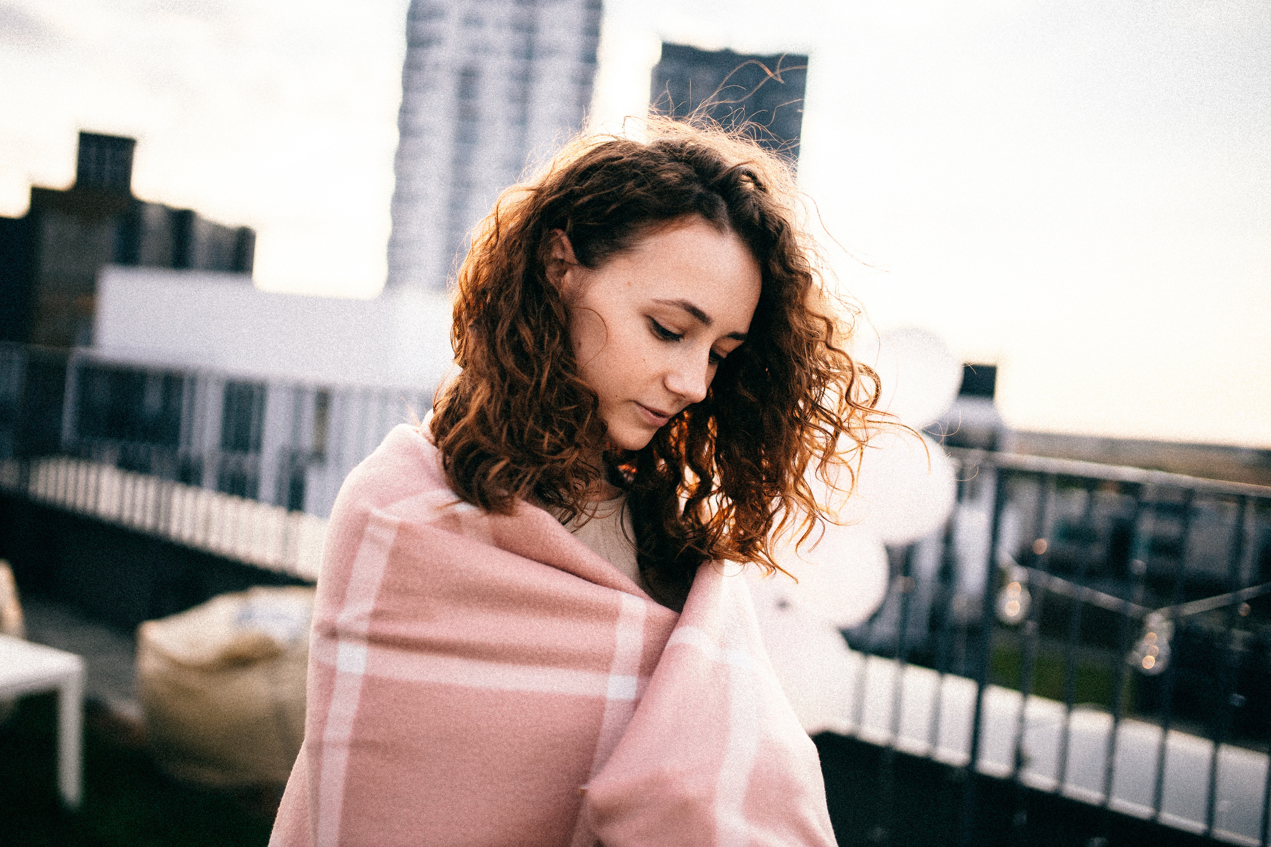 ДЗЯВОЧНІК НА ДАХУ. Фотограф Юля Королёва