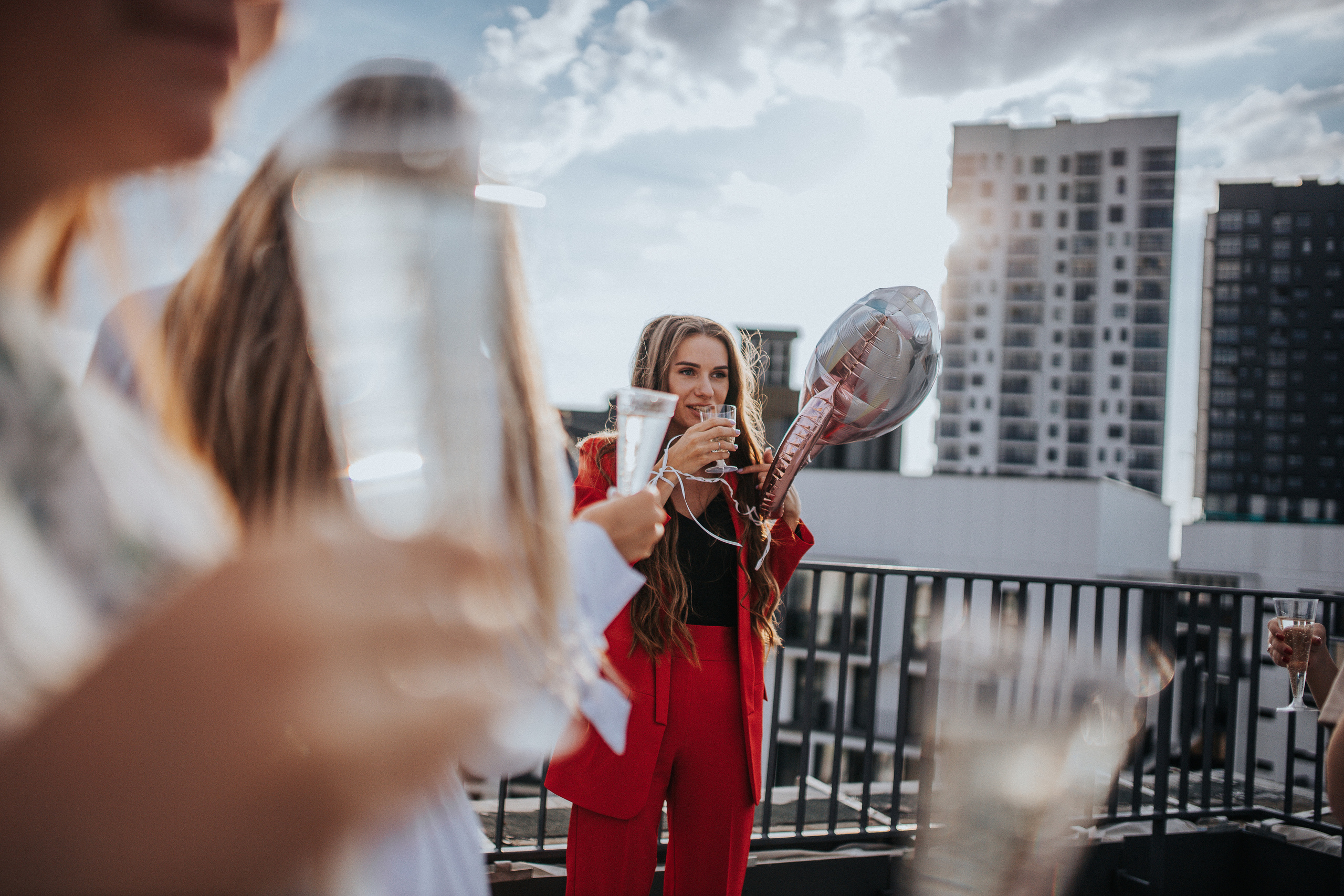 ДЗЯВОЧНІК НА ДАХУ. Фотограф Юля Королёва