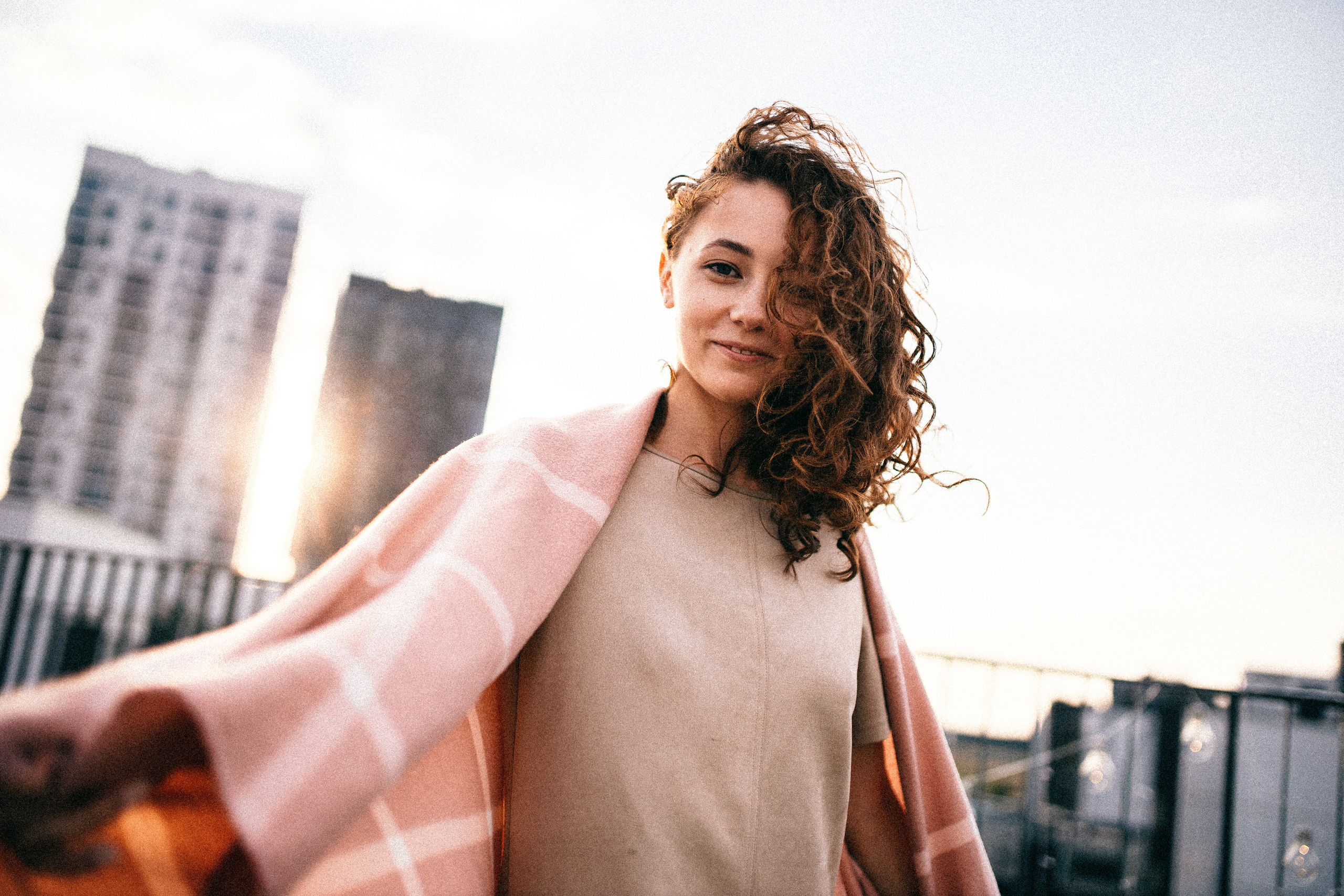 ДЗЯВОЧНІК НА ДАХУ. Фотограф Юля Королёва