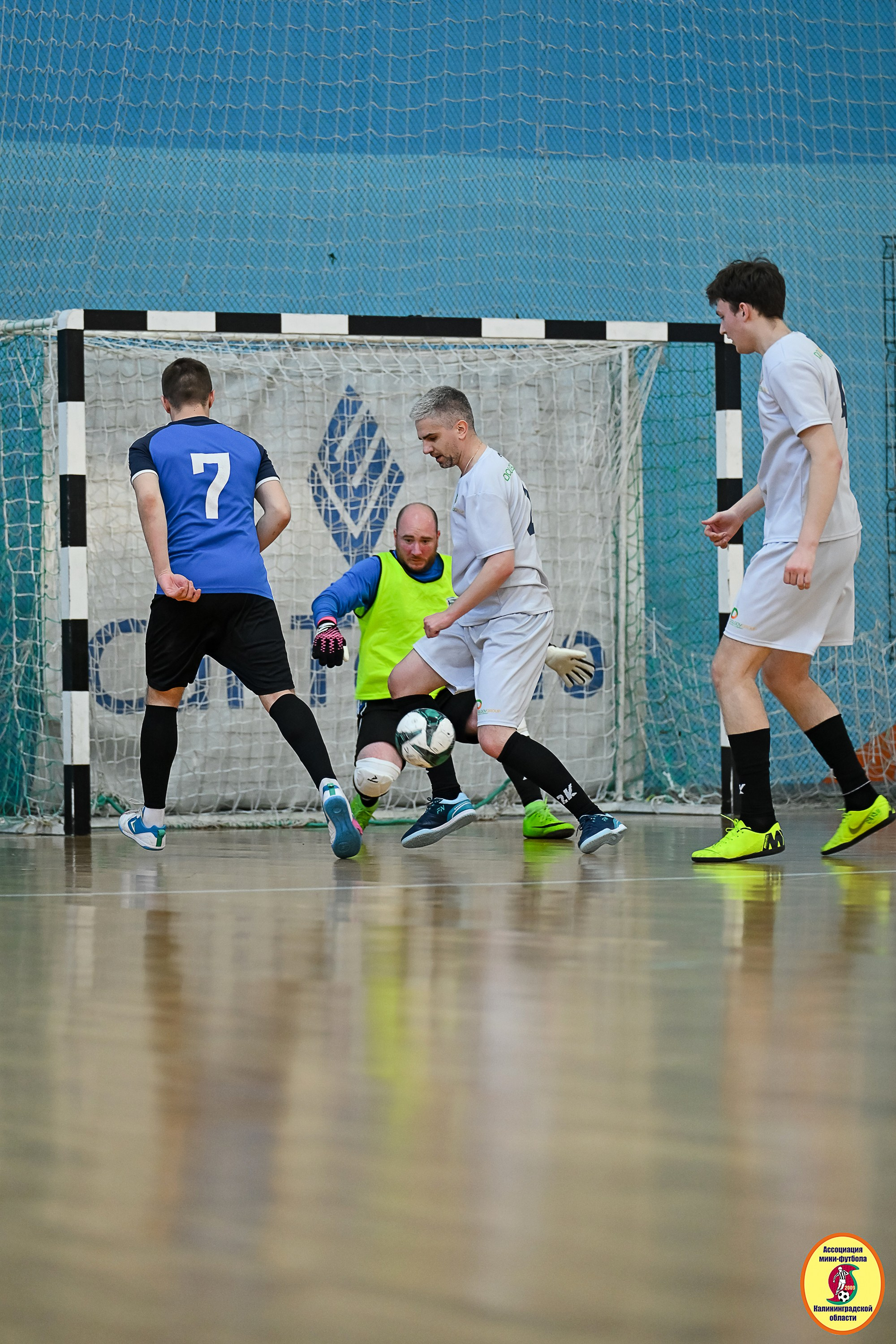 Корпоративная Бизнес Лига по футзалу — Весна 2026. VIBECITY.RU Вайб Сити Ру Фоторепортажи Фотоотчеты Калининград