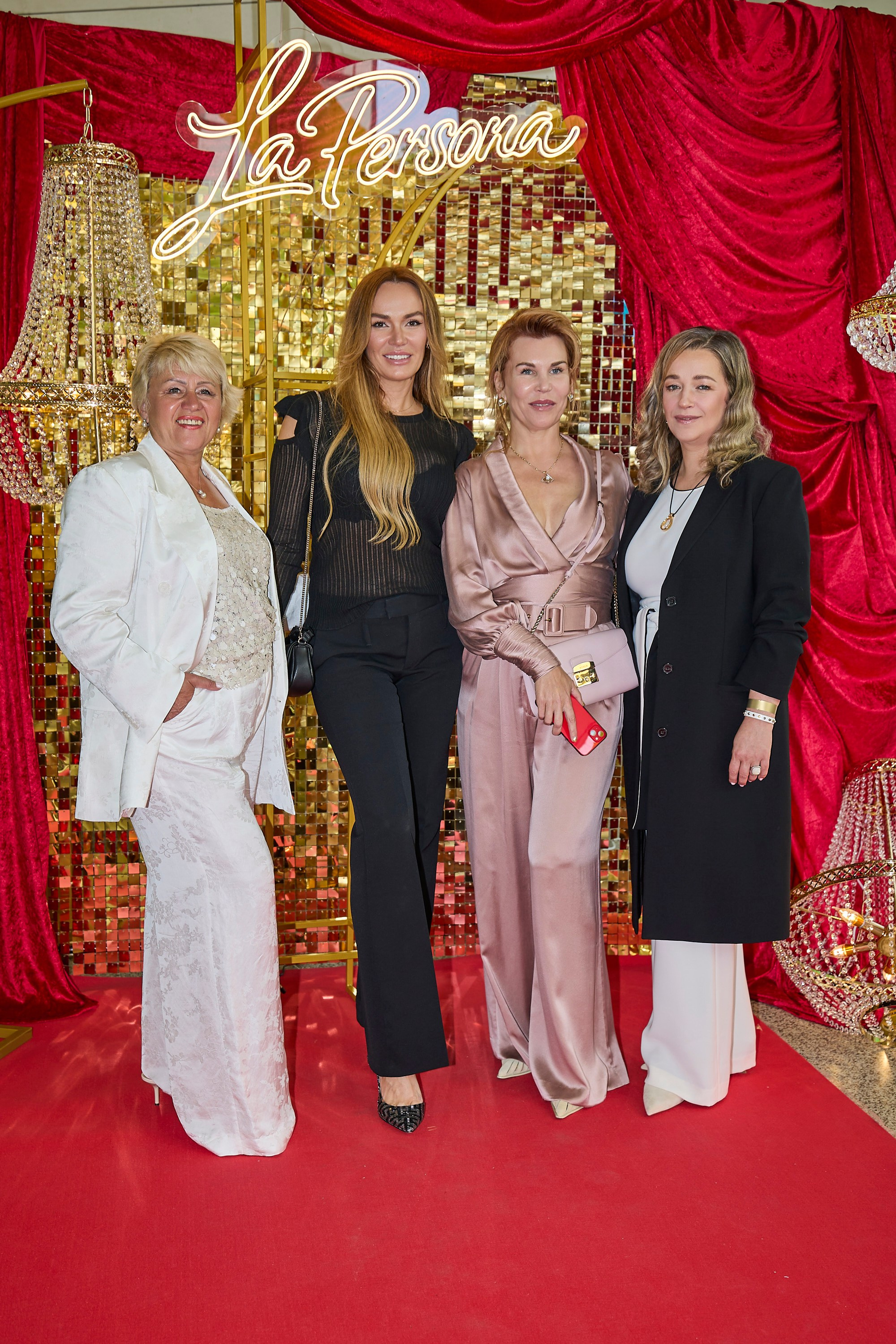 La Persona Awards 2026. Fotógrafa, videógrafa y piloto de dron en Valencia, España - Anna Baranova