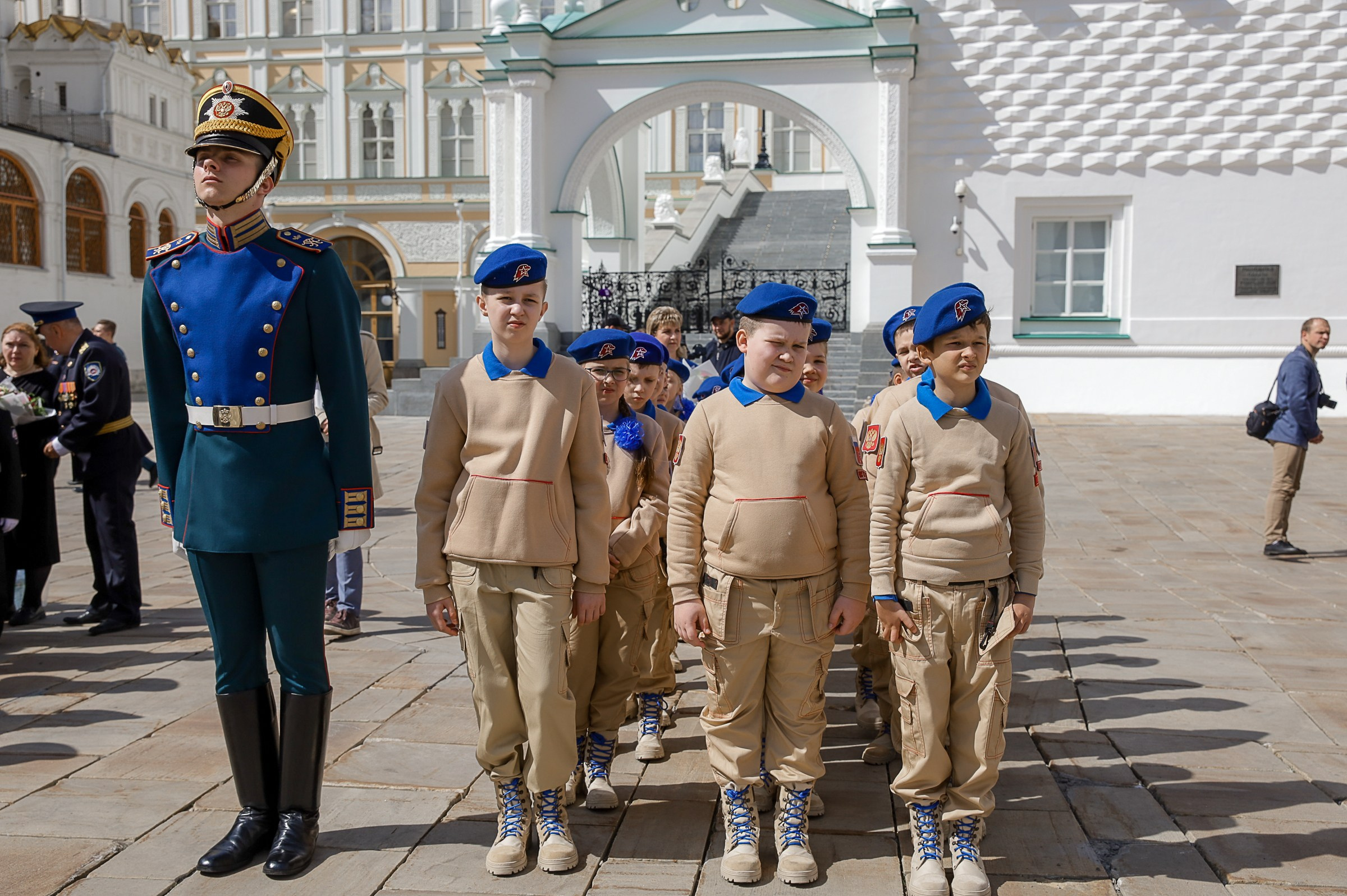ПРИСЯГА ЮНАРМЕЙЦЕВ. СОБОРНАЯ ПЛОЩАДЬ КРЕМЛЯ. Фотограф в Москве Ольга Колесникова