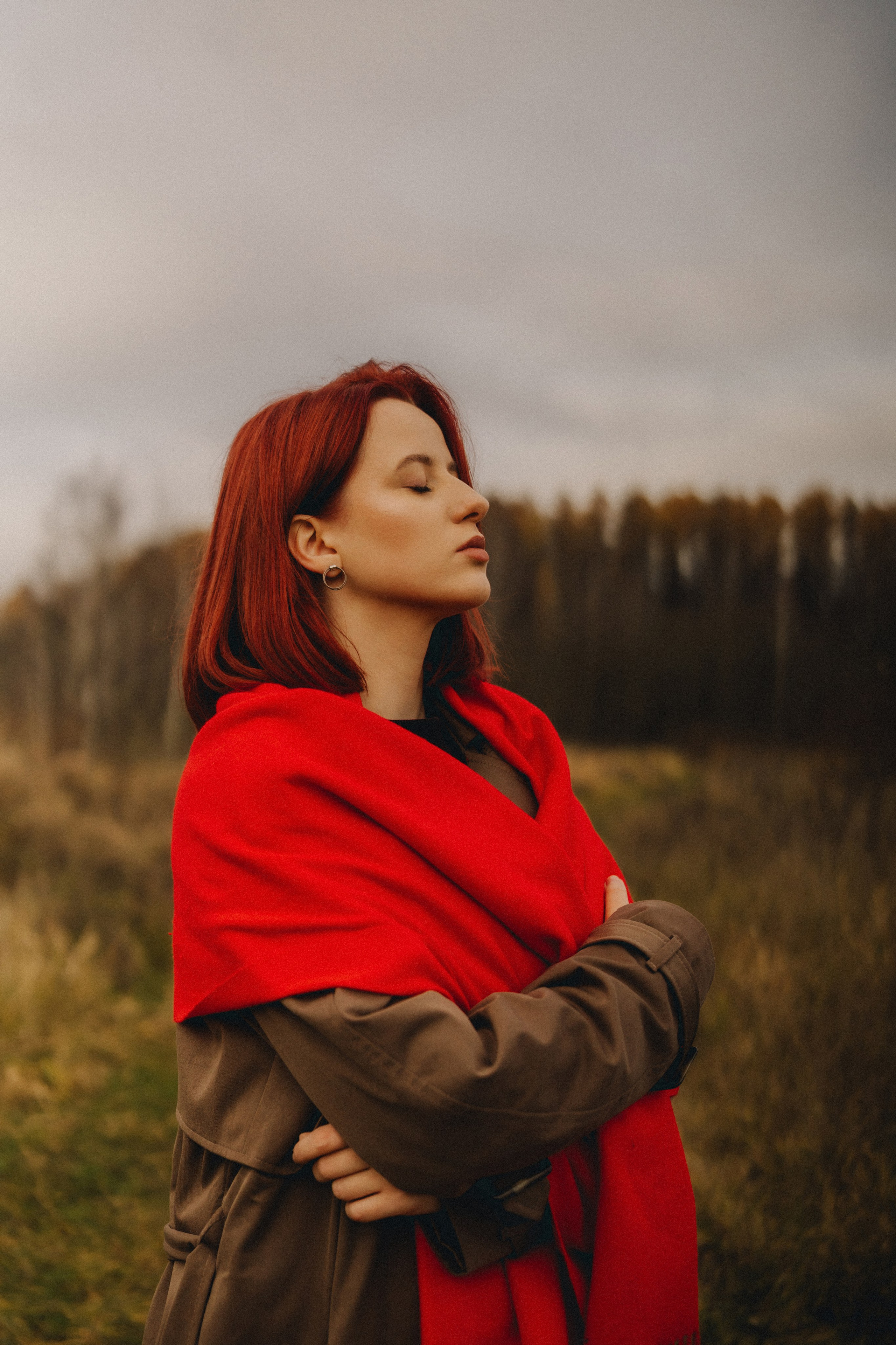 Лия | осенняя фотосессия у воды. Портретный фотограф Москва